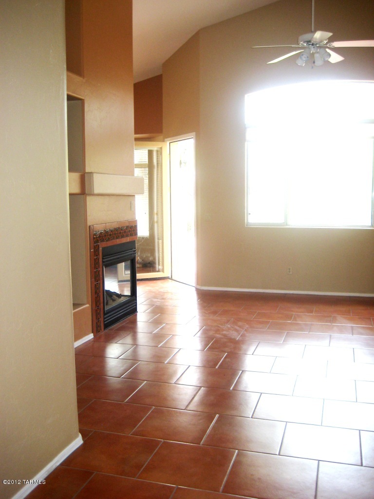 Desert Greens At Oro Valley (1-23) - Residential Lease