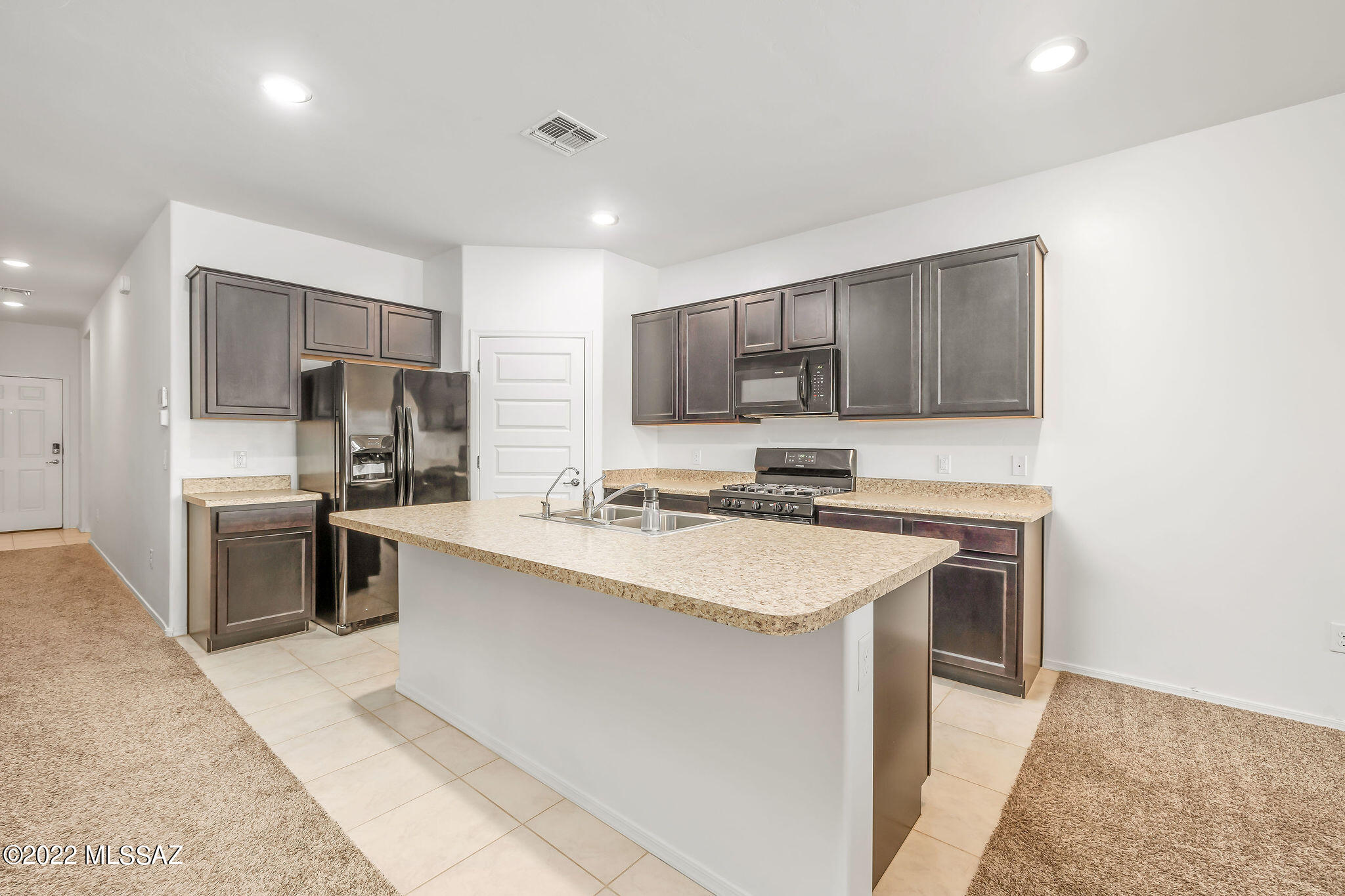 Saguaro Bloom SQ20180540069 - Residential