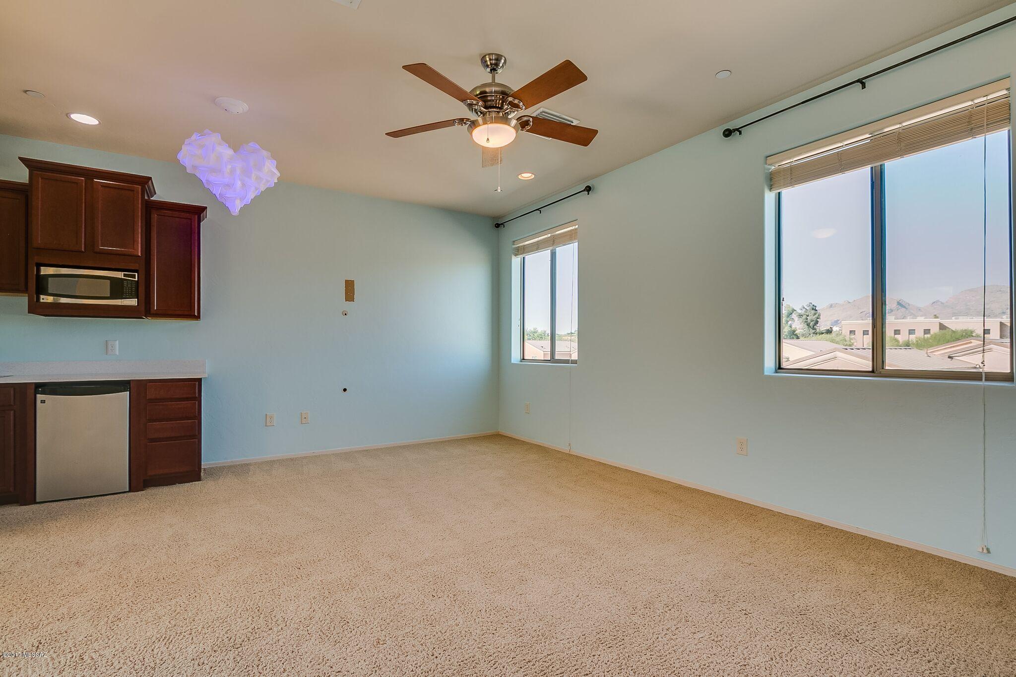 River Walk (1-140) - Residential