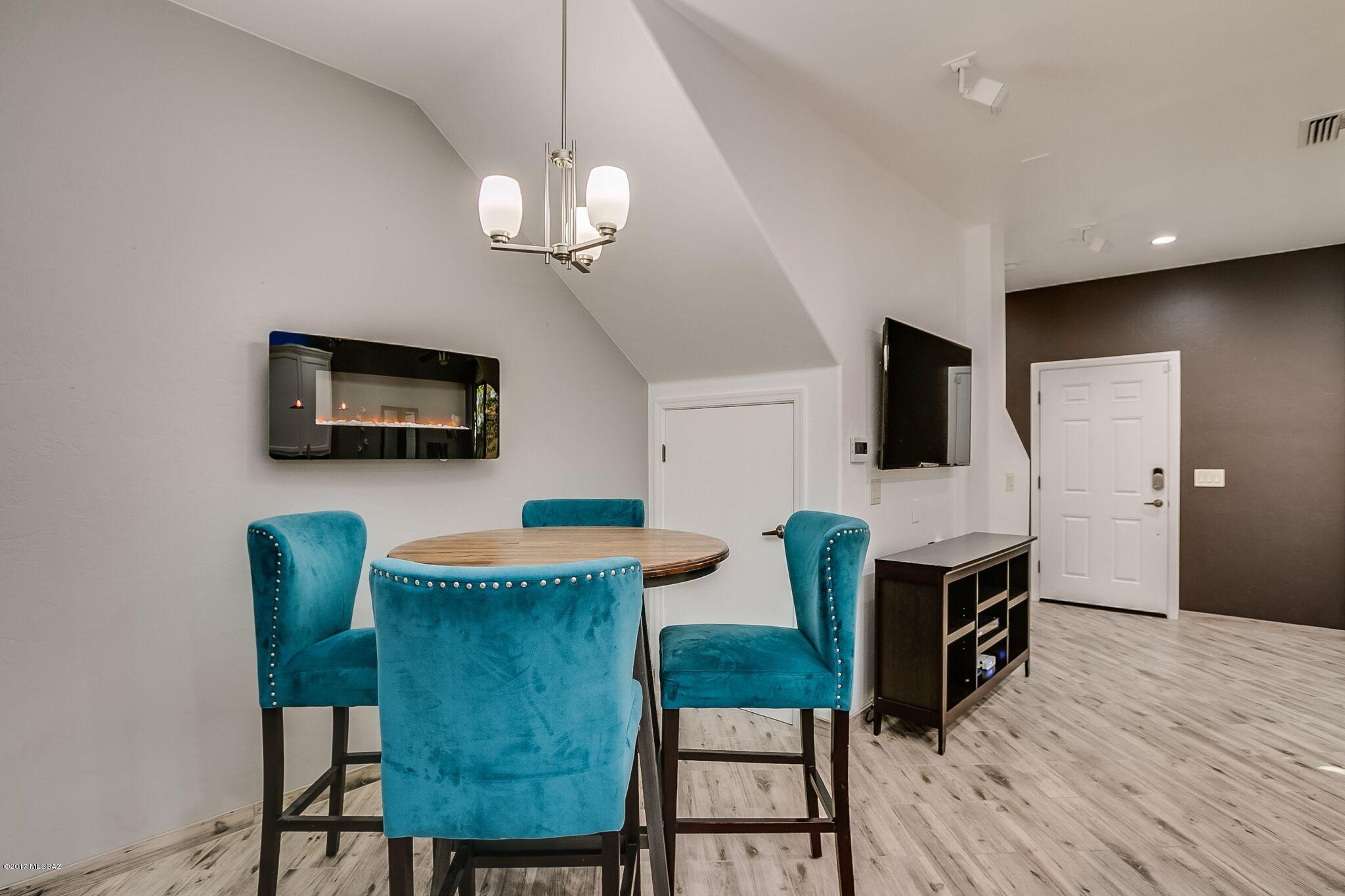 River Walk (1-140) - Residential