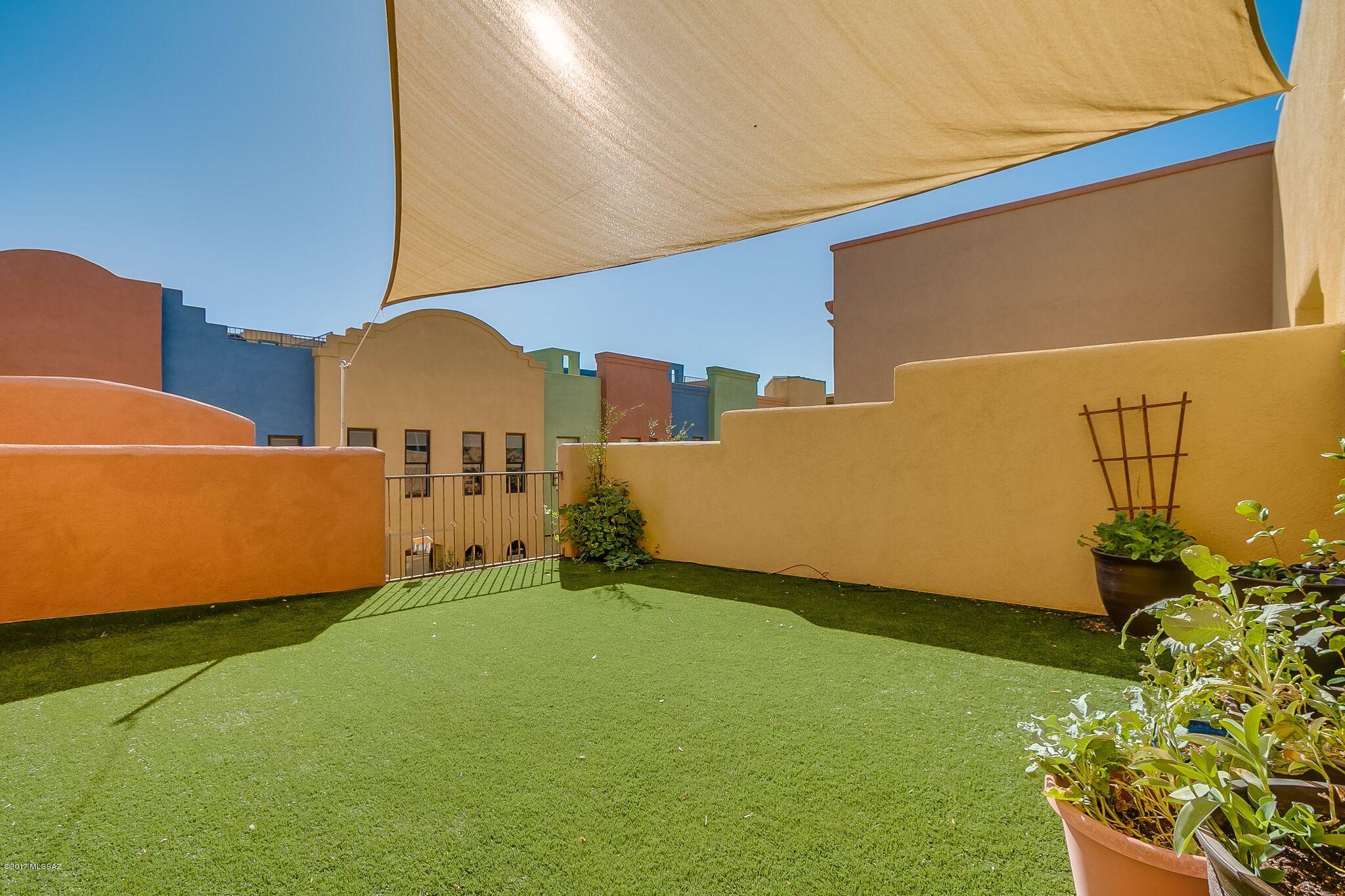 River Walk (1-140) - Residential