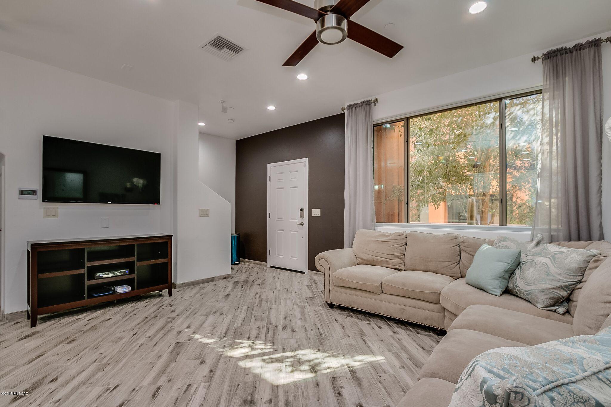 River Walk (1-140) - Residential