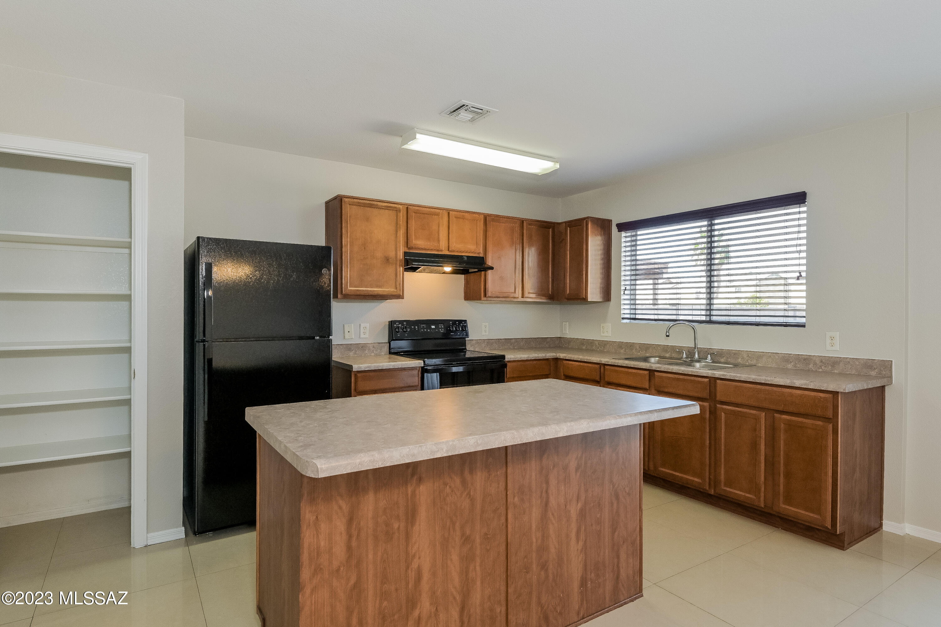 Arroyo Vista (1-166) - Residential Lease