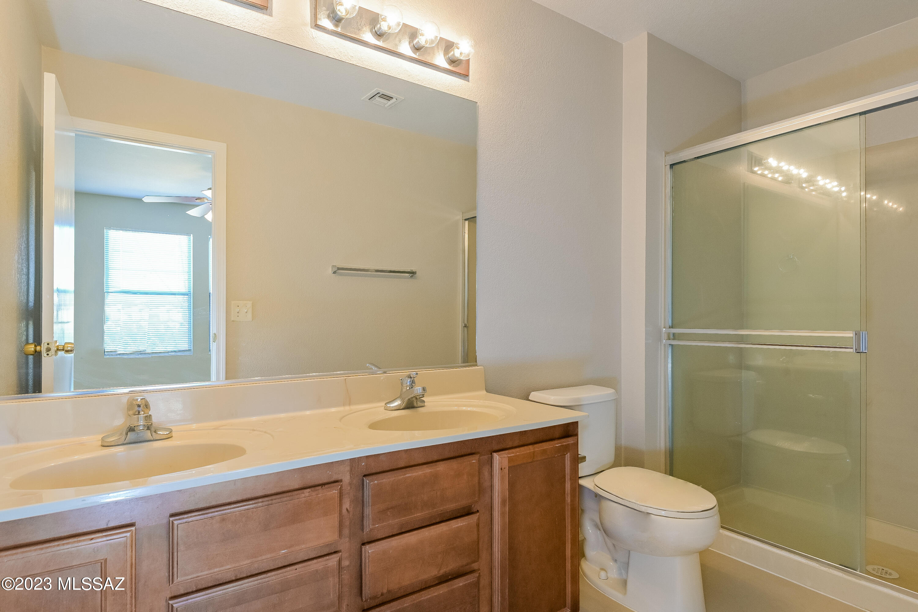 Arroyo Vista (1-166) - Residential Lease