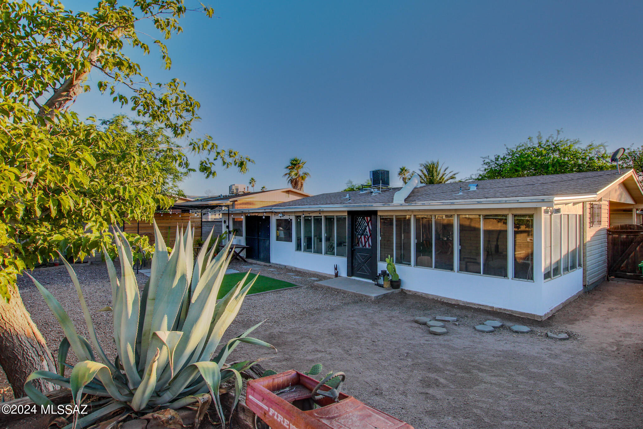 Las Palomas - Residential