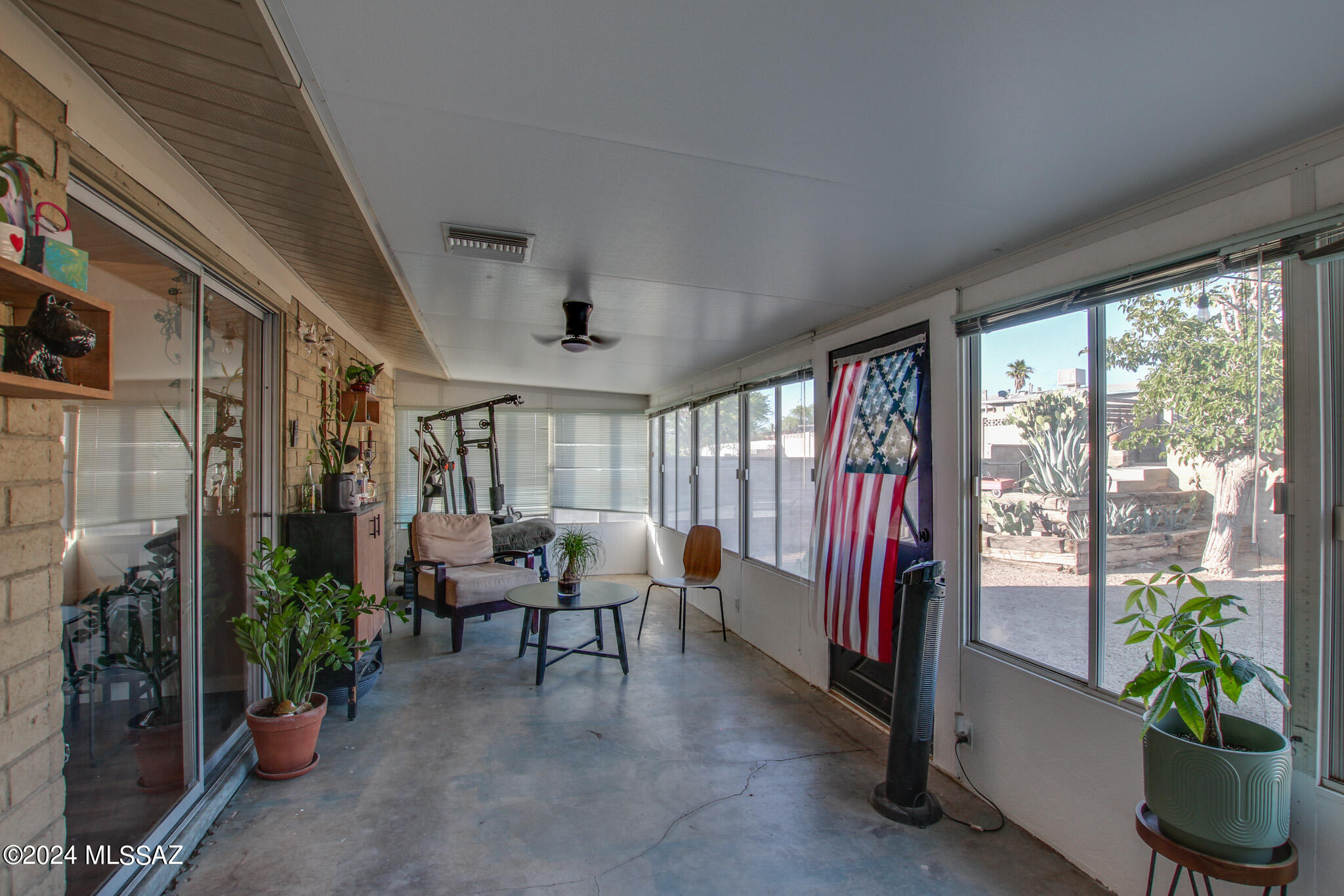 Las Palomas - Residential