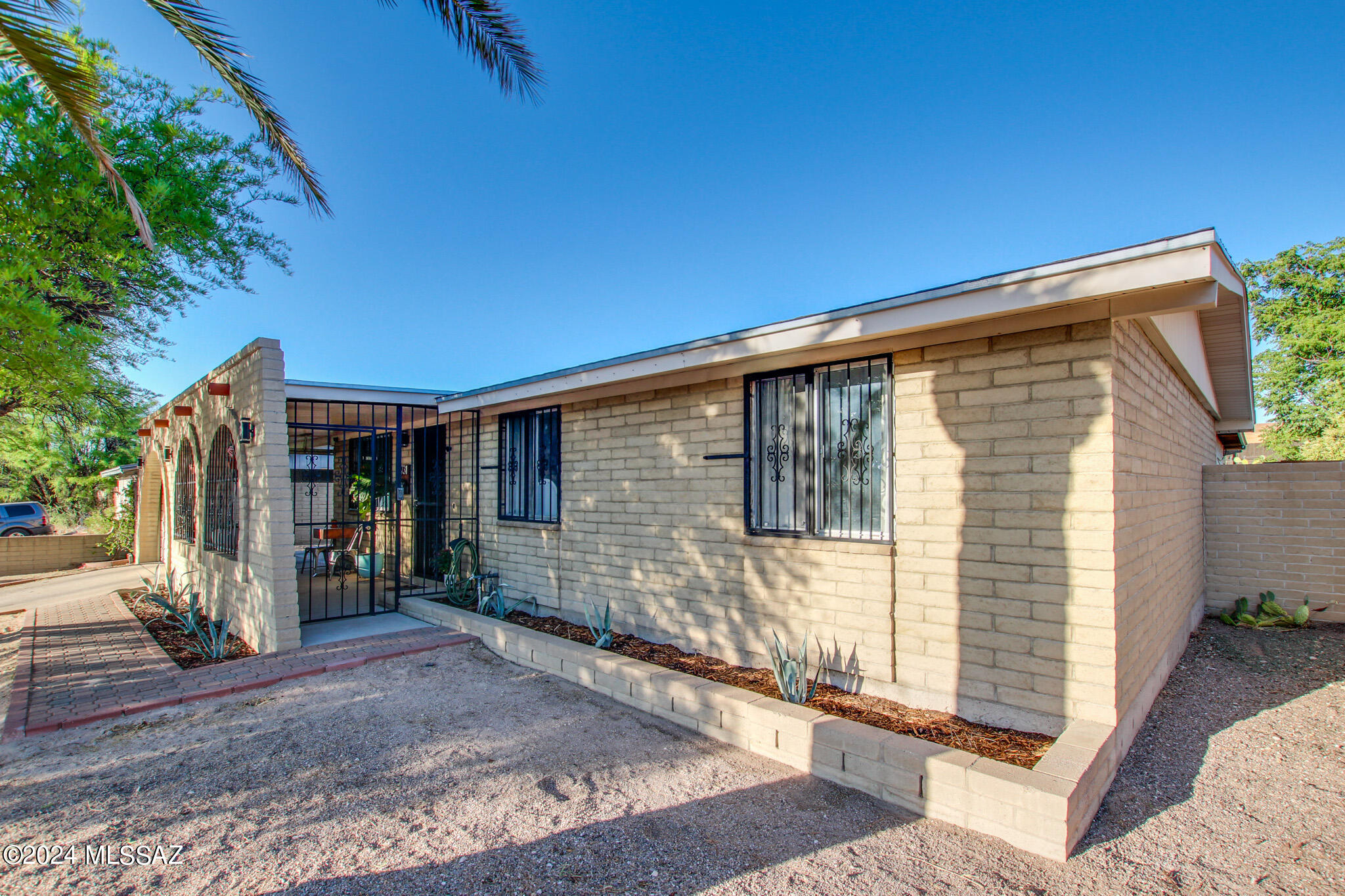 Las Palomas - Residential