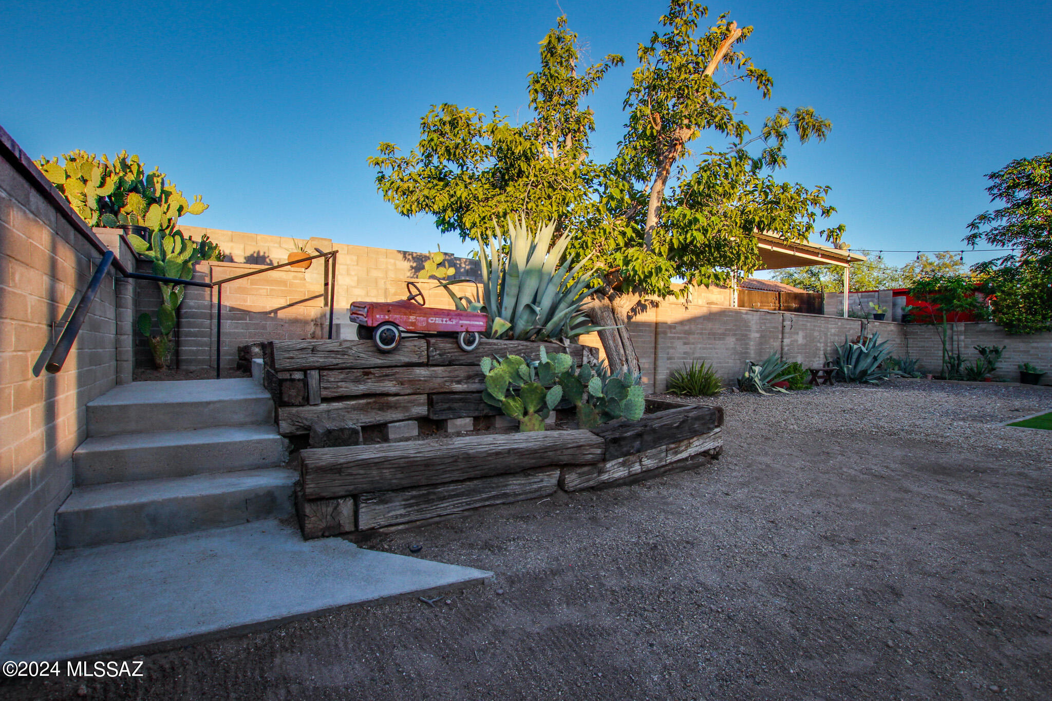 Las Palomas - Residential