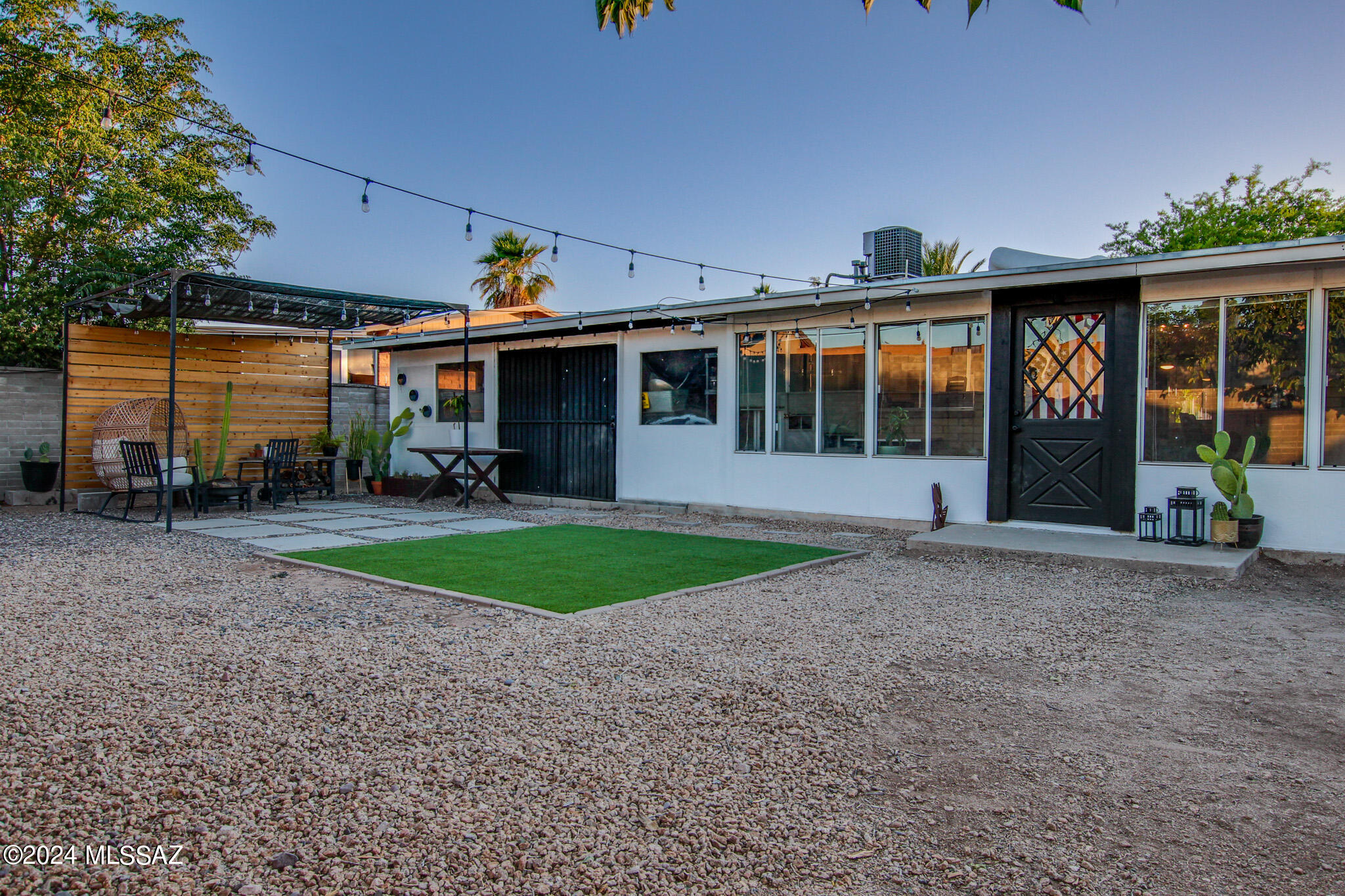 Las Palomas - Residential