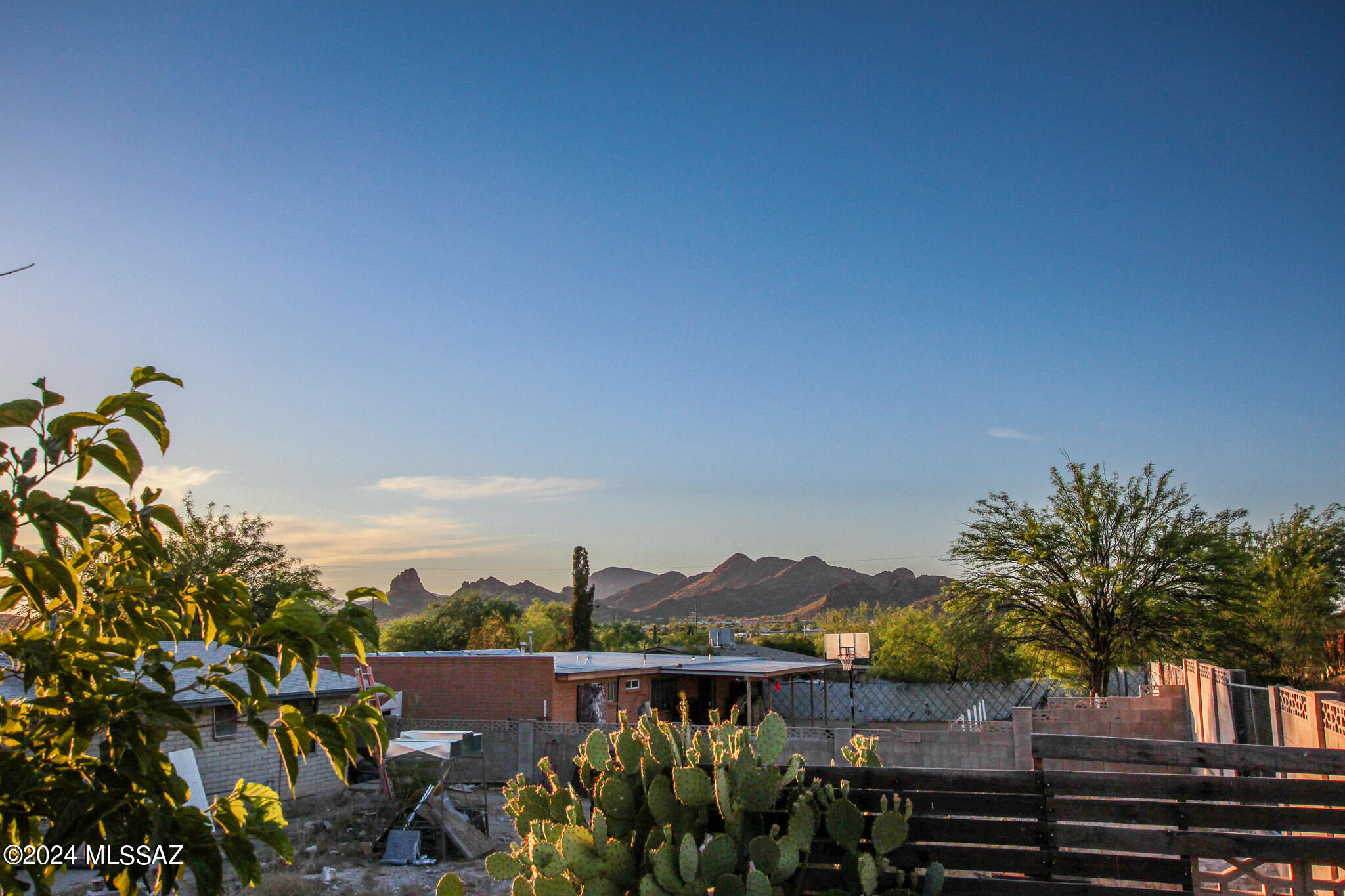 Las Palomas - Residential