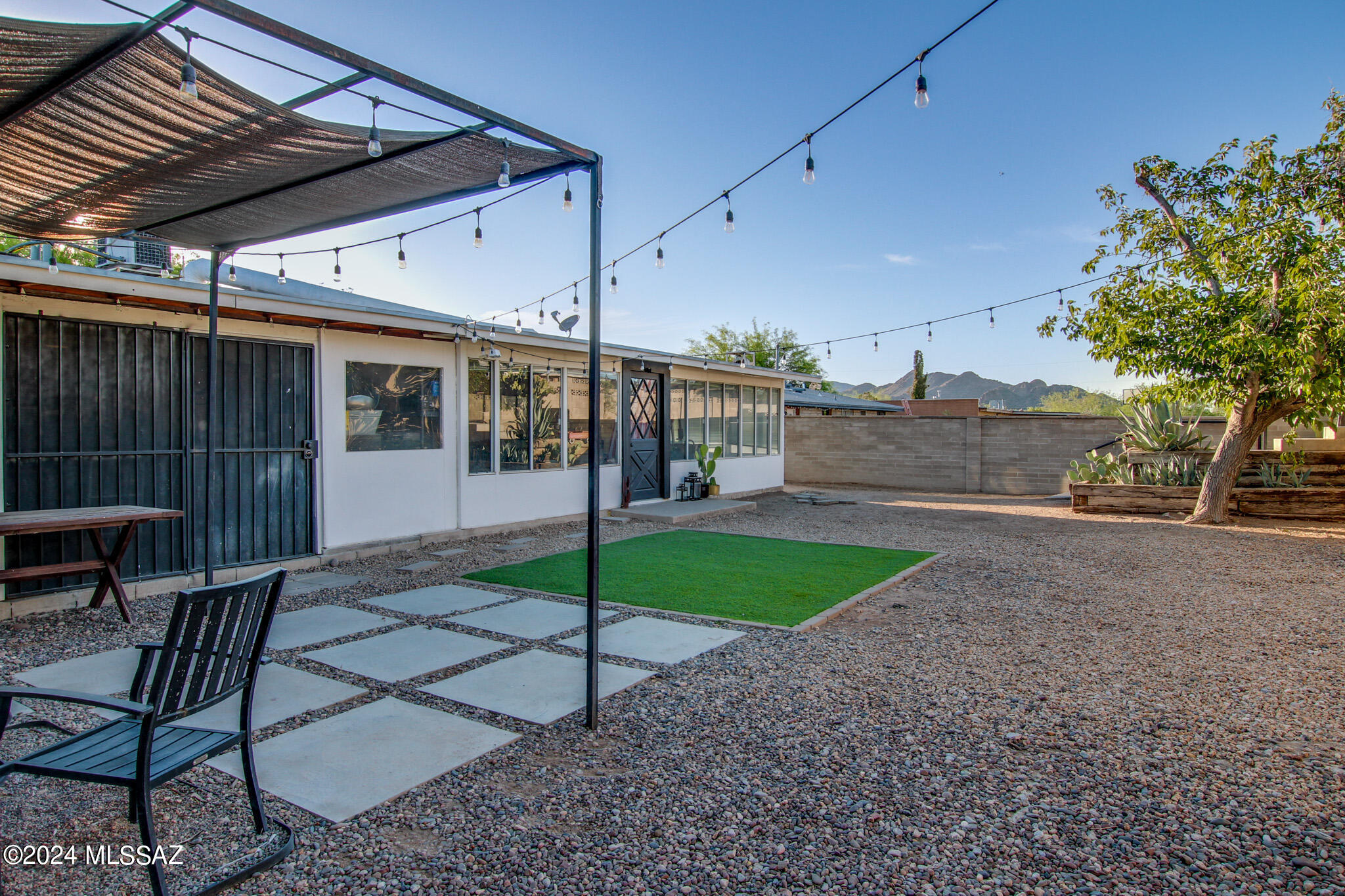 Las Palomas - Residential