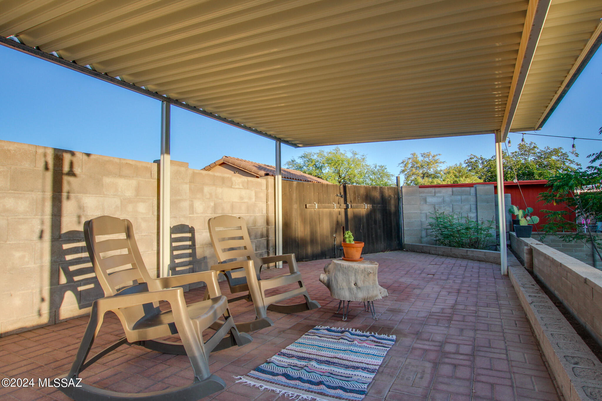 Las Palomas - Residential
