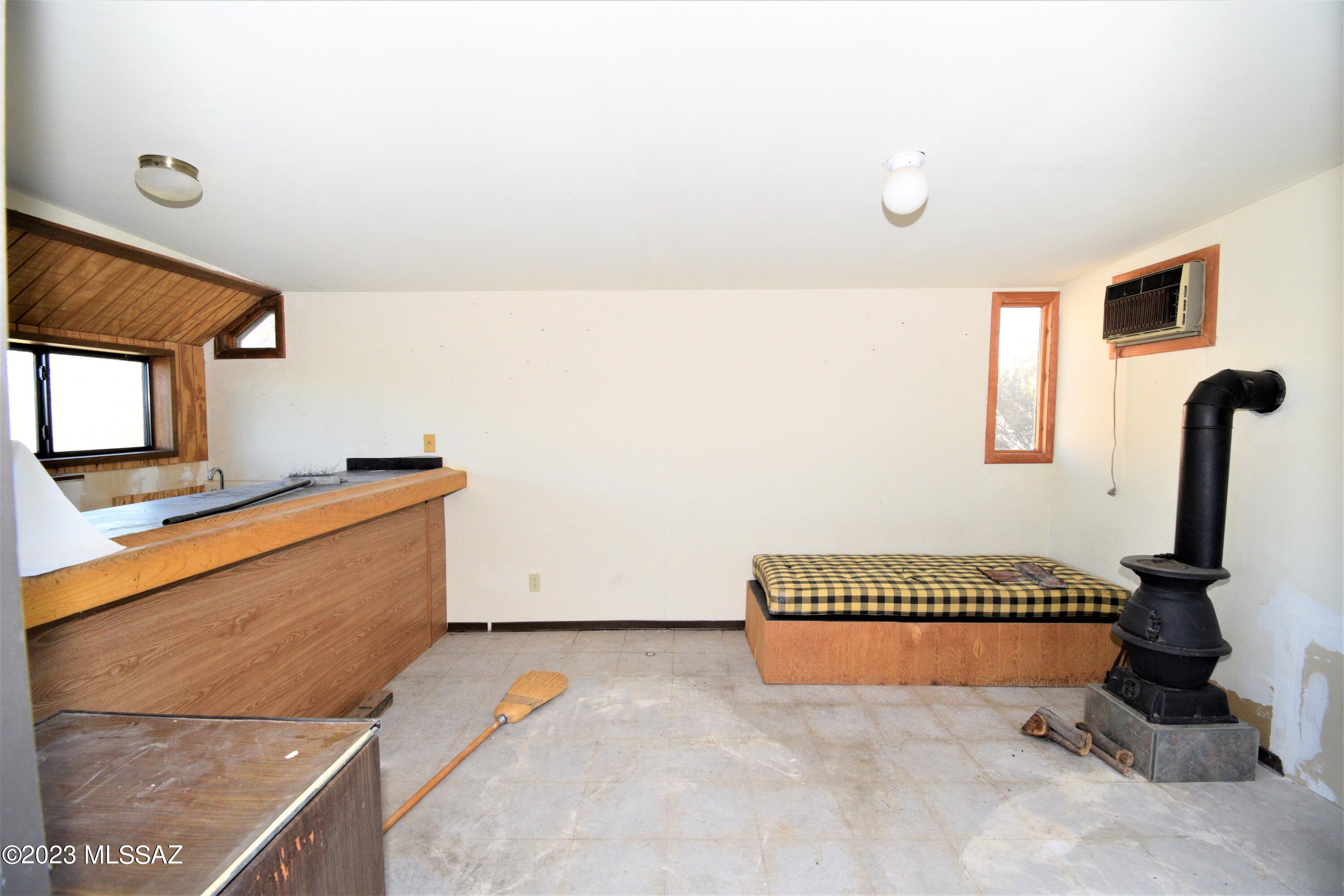 Unsubdivided - Residential