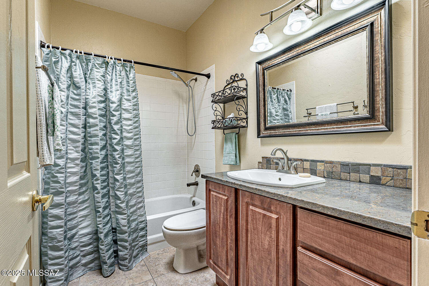 Colonia De Los Alamos - Springpointe - Residential