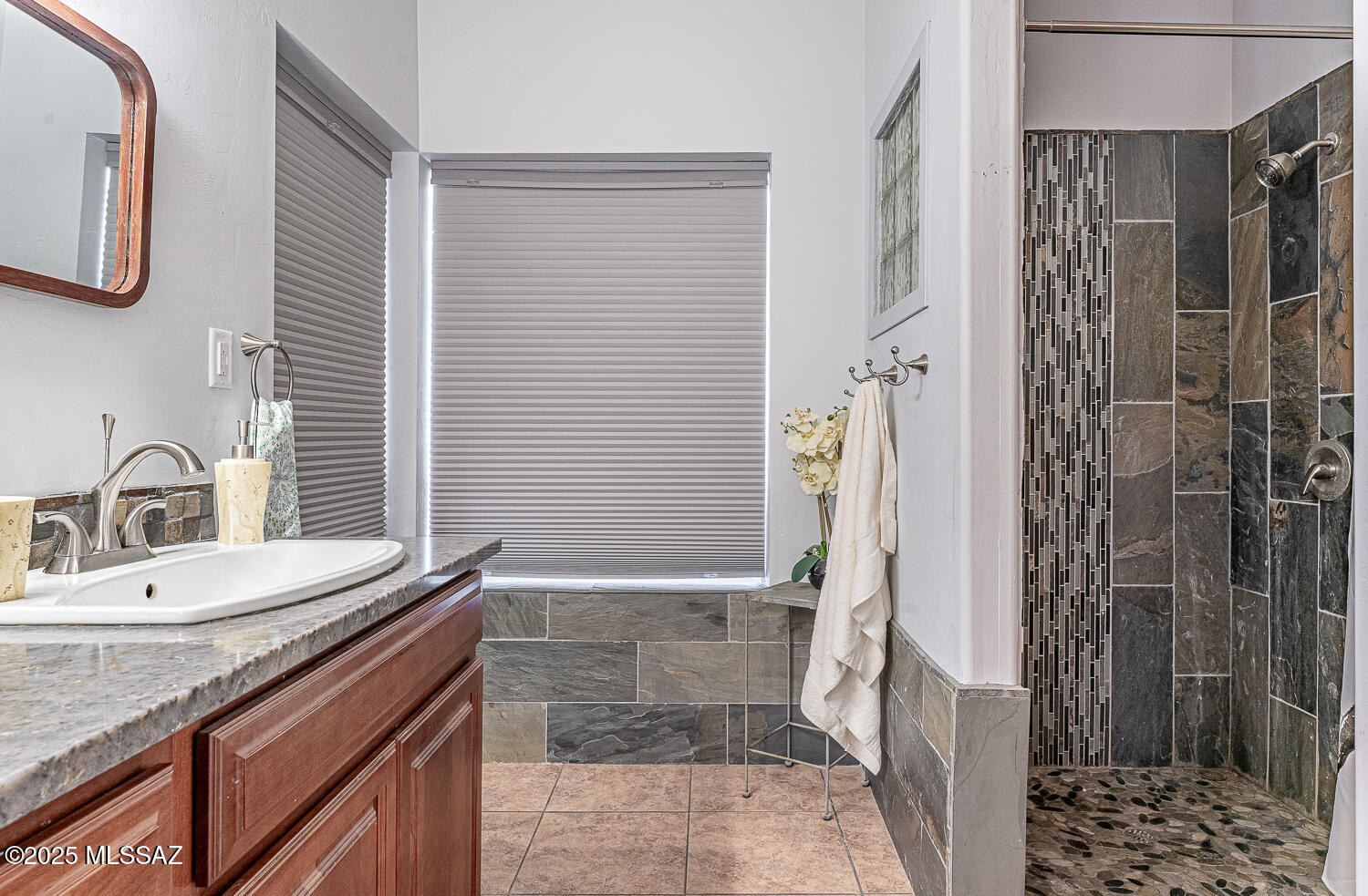 Colonia De Los Alamos - Springpointe - Residential