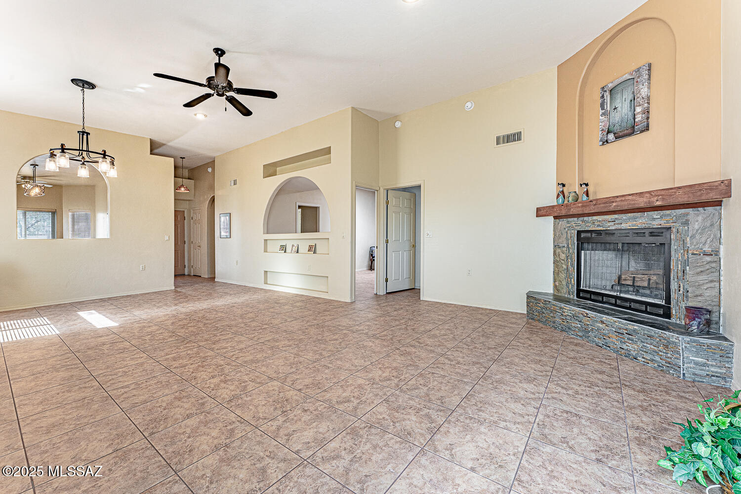Colonia De Los Alamos - Springpointe - Residential