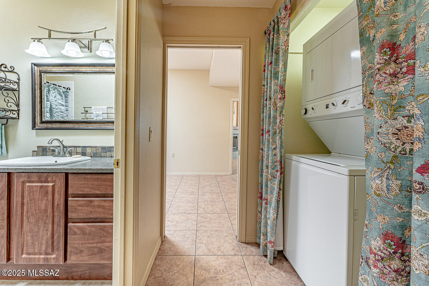 Colonia De Los Alamos - Springpointe - Residential
