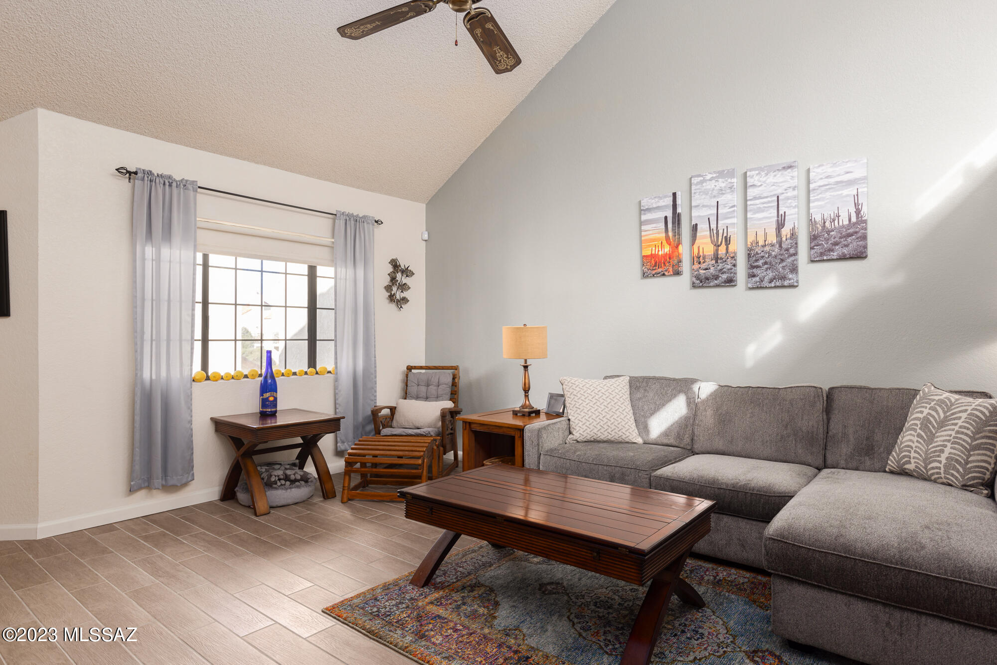 Twelve Hundred River Rd Condos - Residential