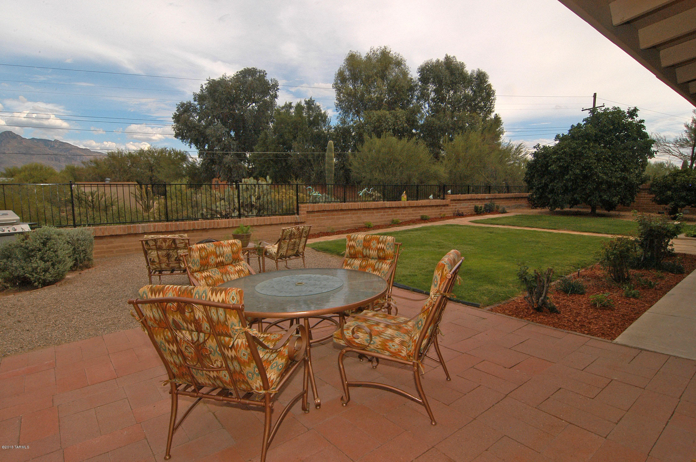 Casas Adobes Estates (650-760) - Residential