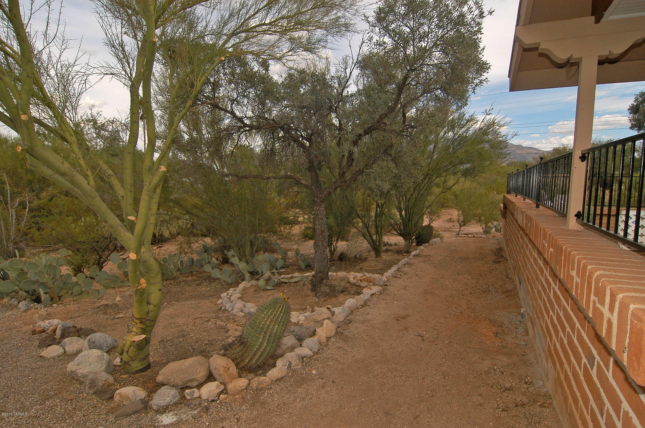 Casas Adobes Estates (650-760) - Residential