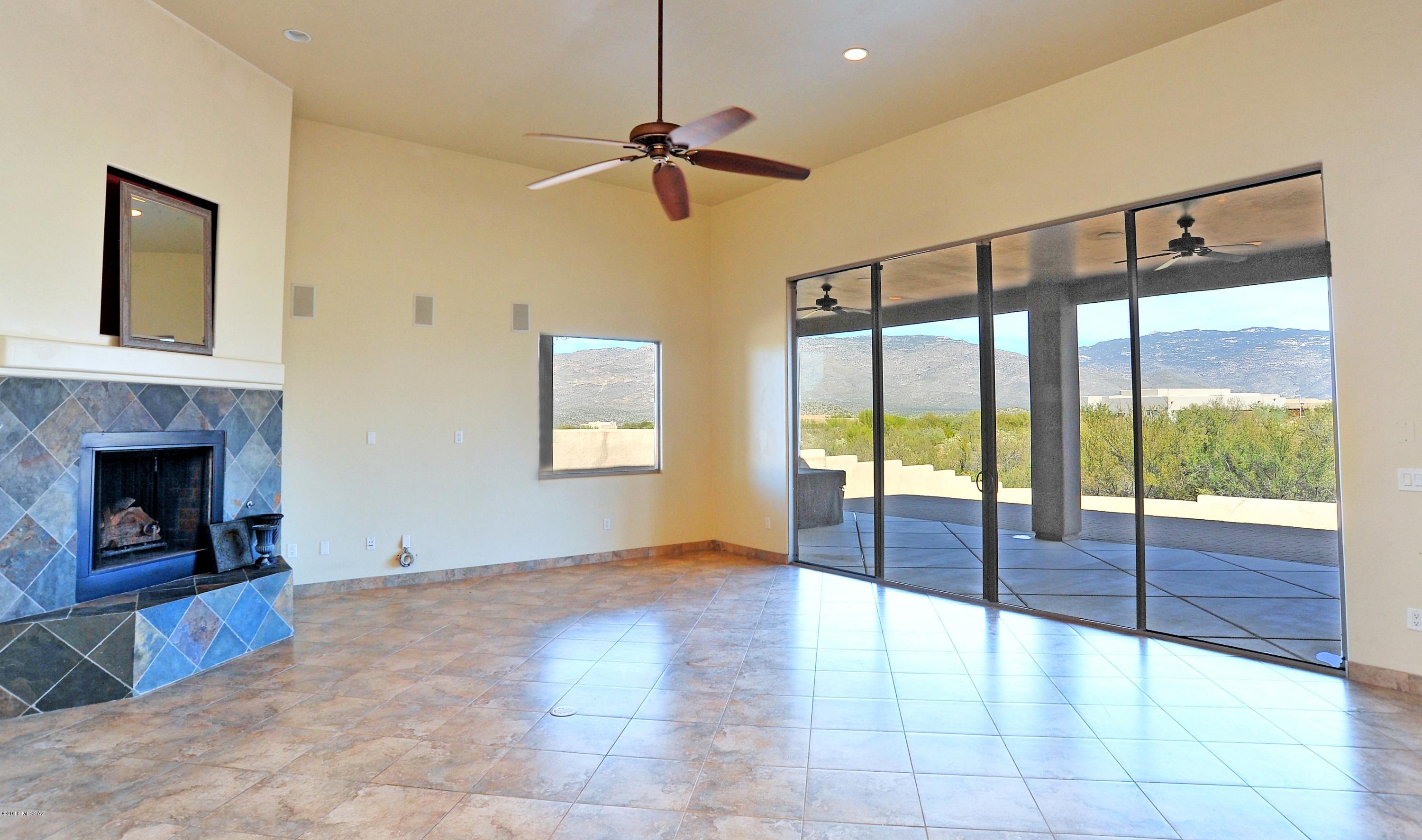Coyote Creek (1-395) - Residential