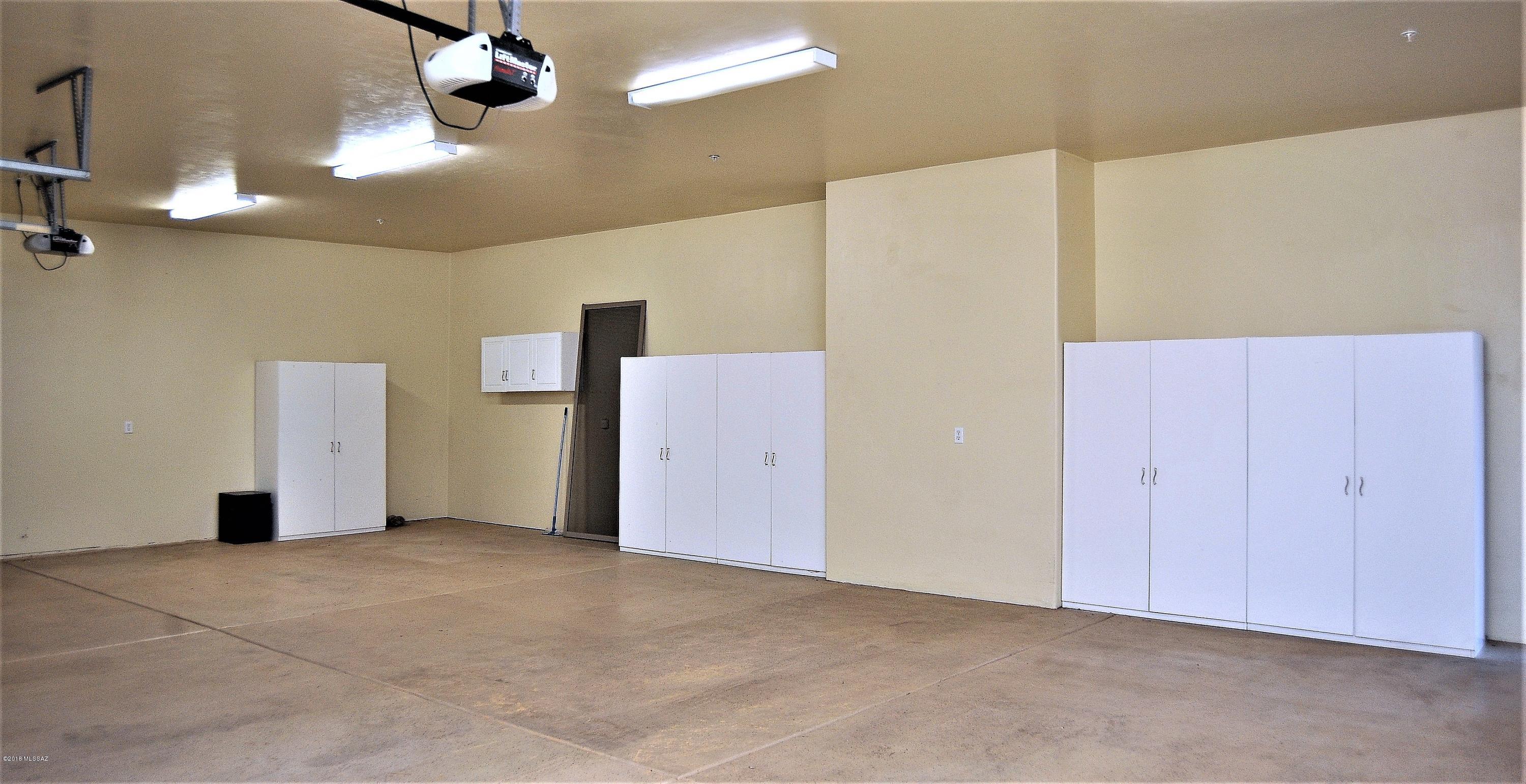 Coyote Creek (1-395) - Residential