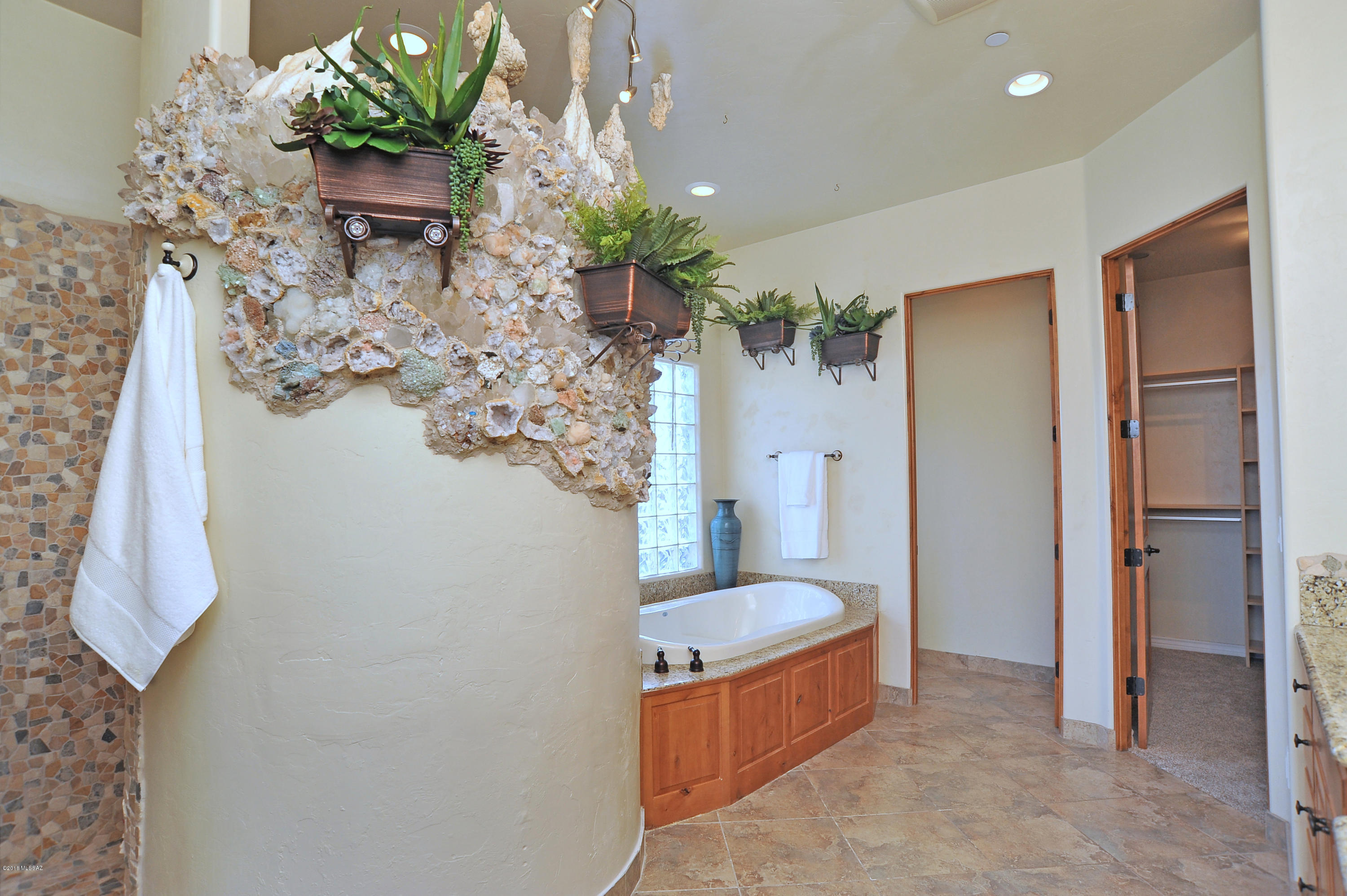 Coyote Creek (1-395) - Residential