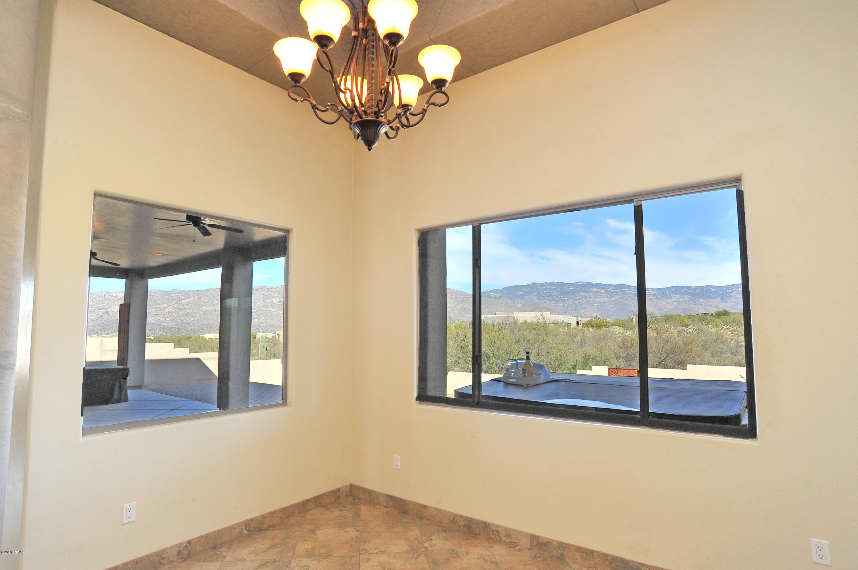 Coyote Creek (1-395) - Residential