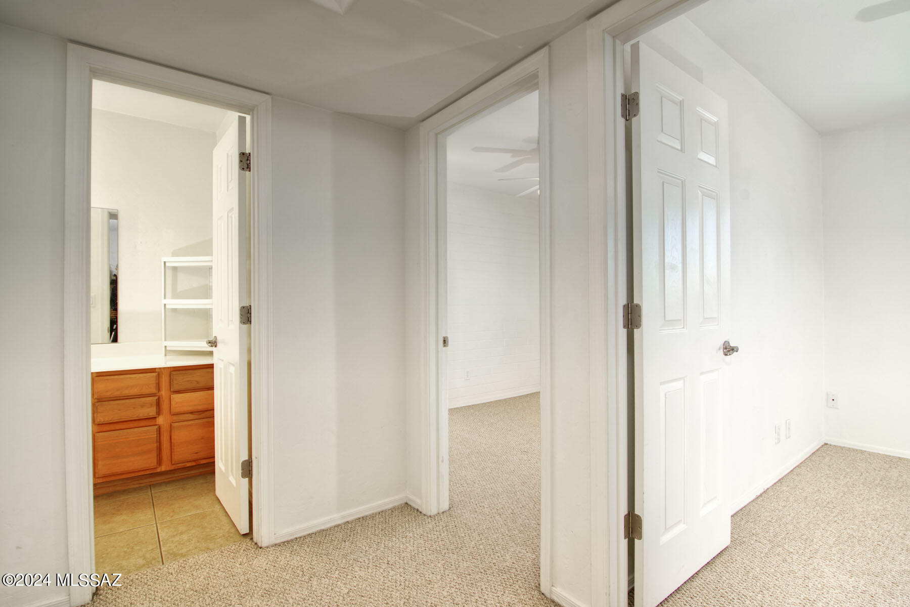 Villa Venice Condos - Residential