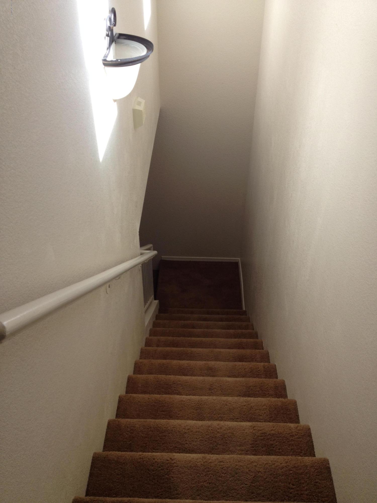 Riverhaven (1-373) - Residential Lease