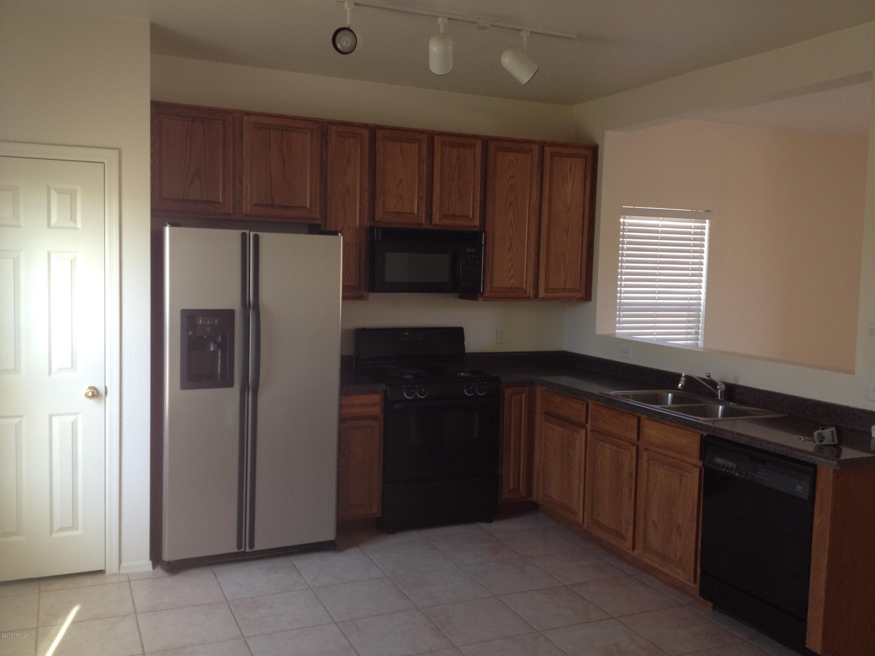 Riverhaven (1-373) - Residential Lease