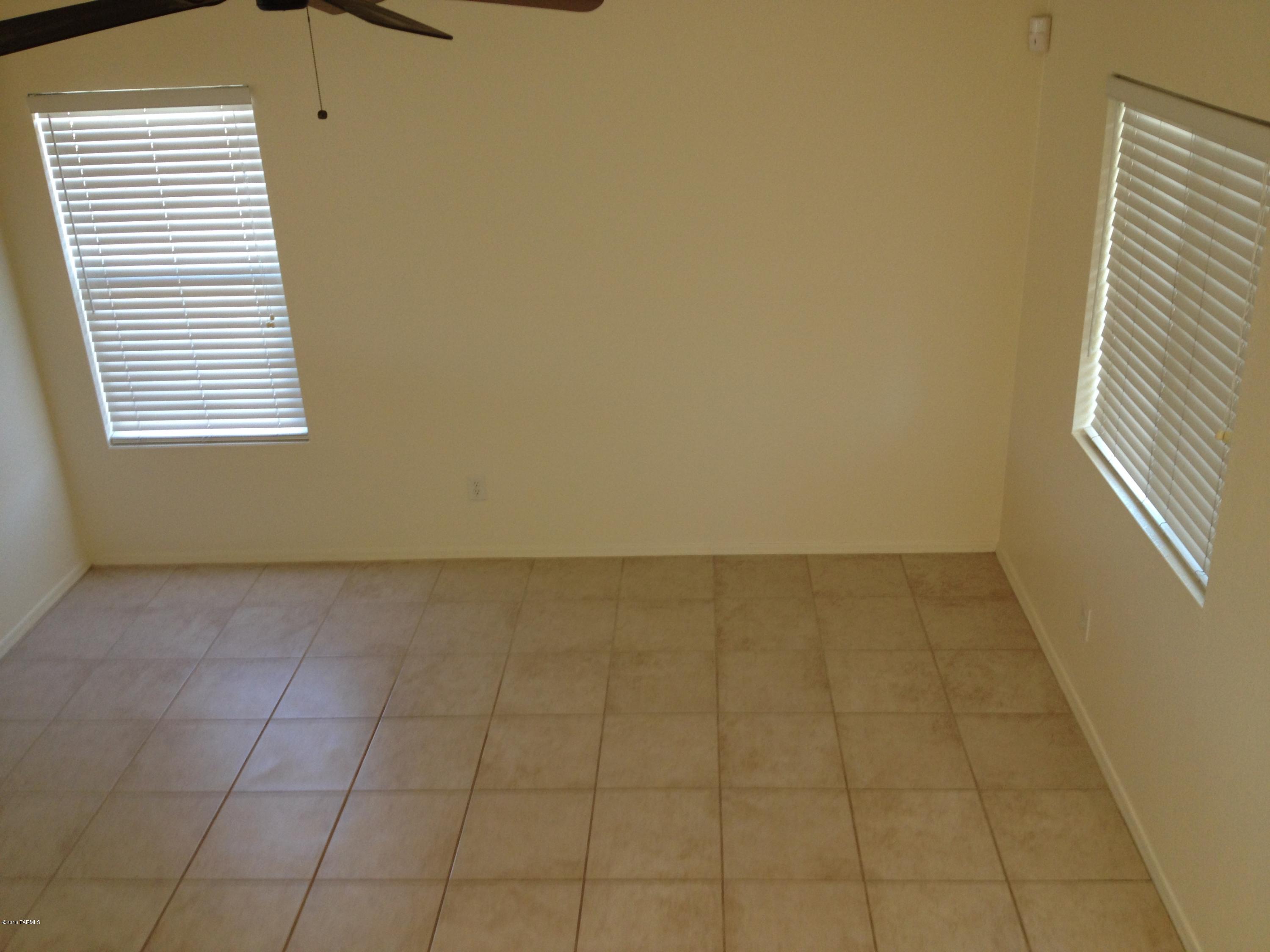 Riverhaven (1-373) - Residential Lease