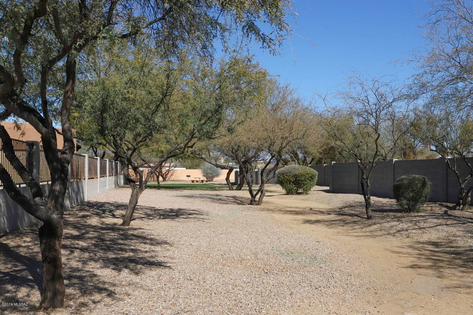 Paseo Estrella (1-104) - Residential