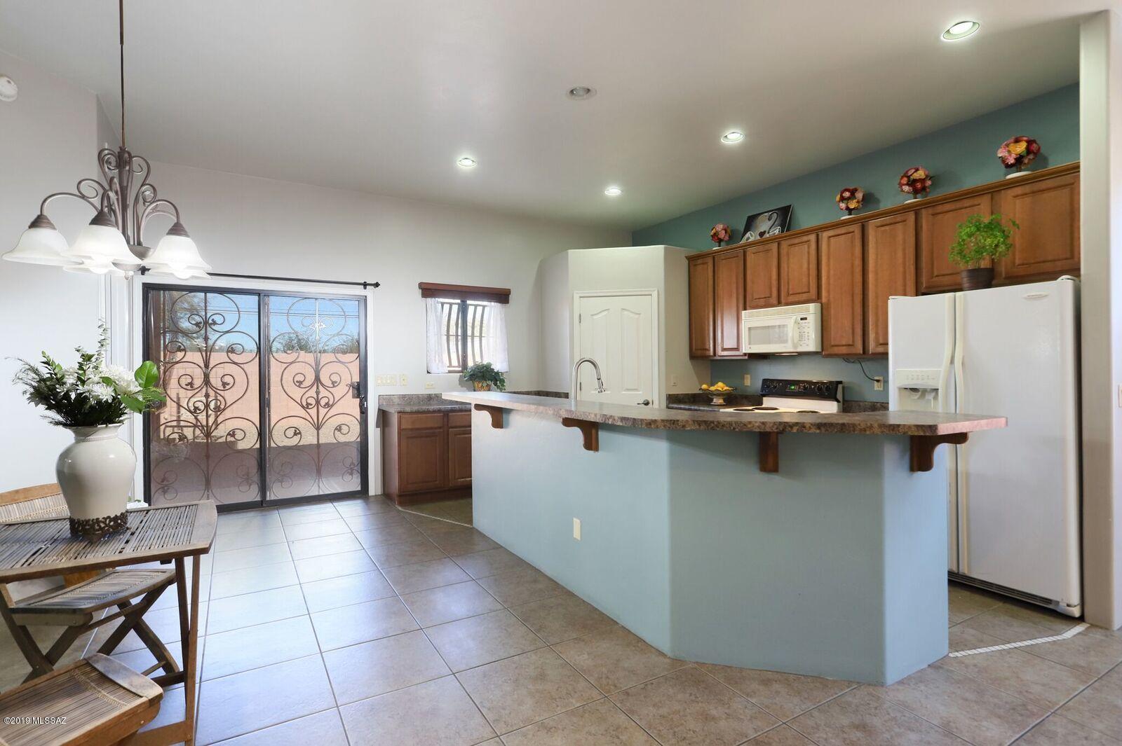Paseo Estrella (1-104) - Residential