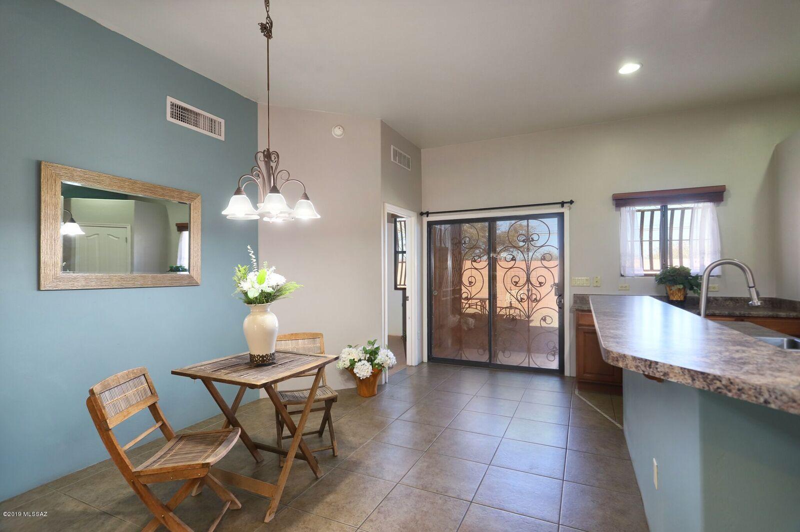 Paseo Estrella (1-104) - Residential
