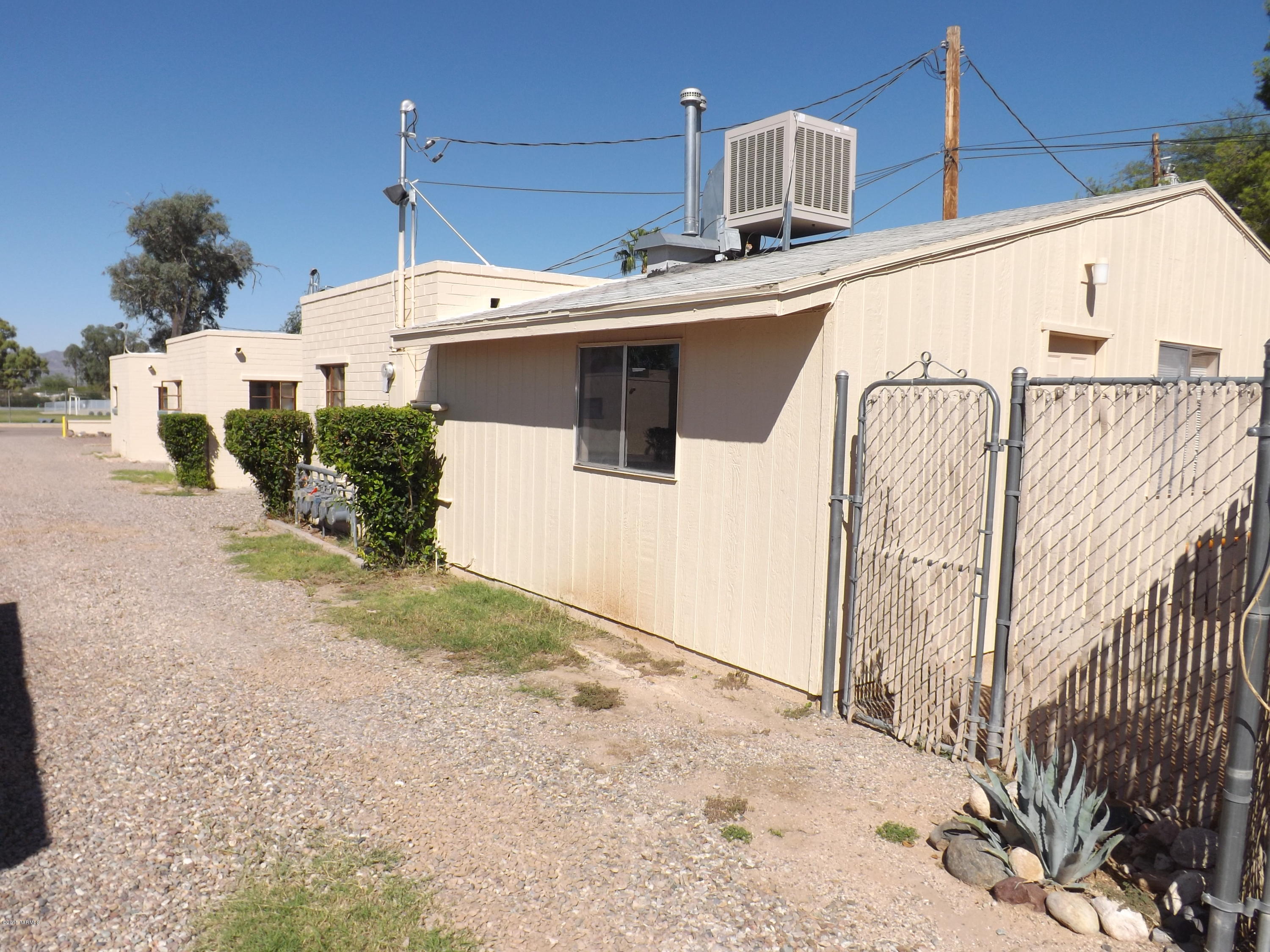 Miracle Mile Manor - Residential Income