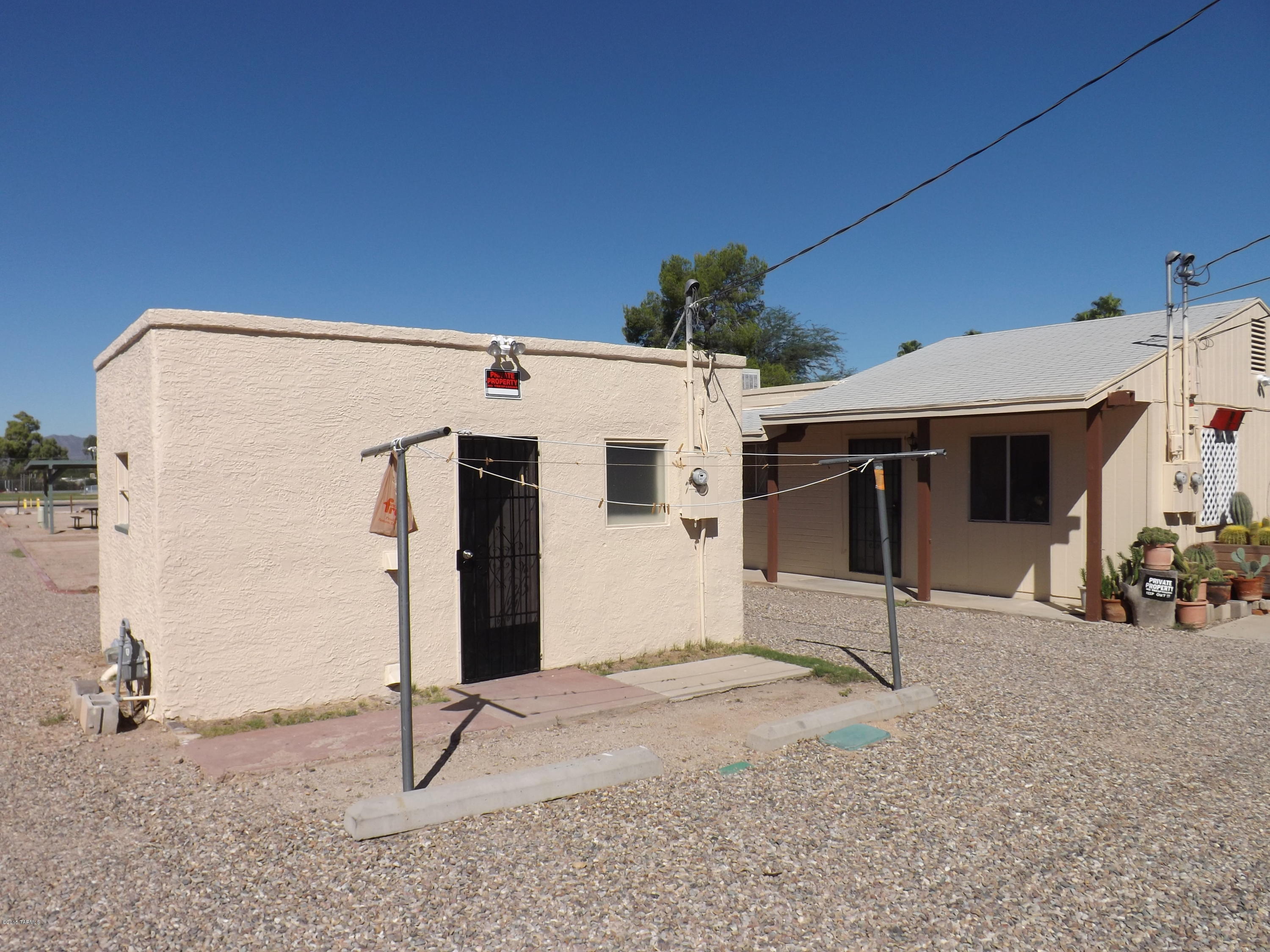 Miracle Mile Manor - Residential Income