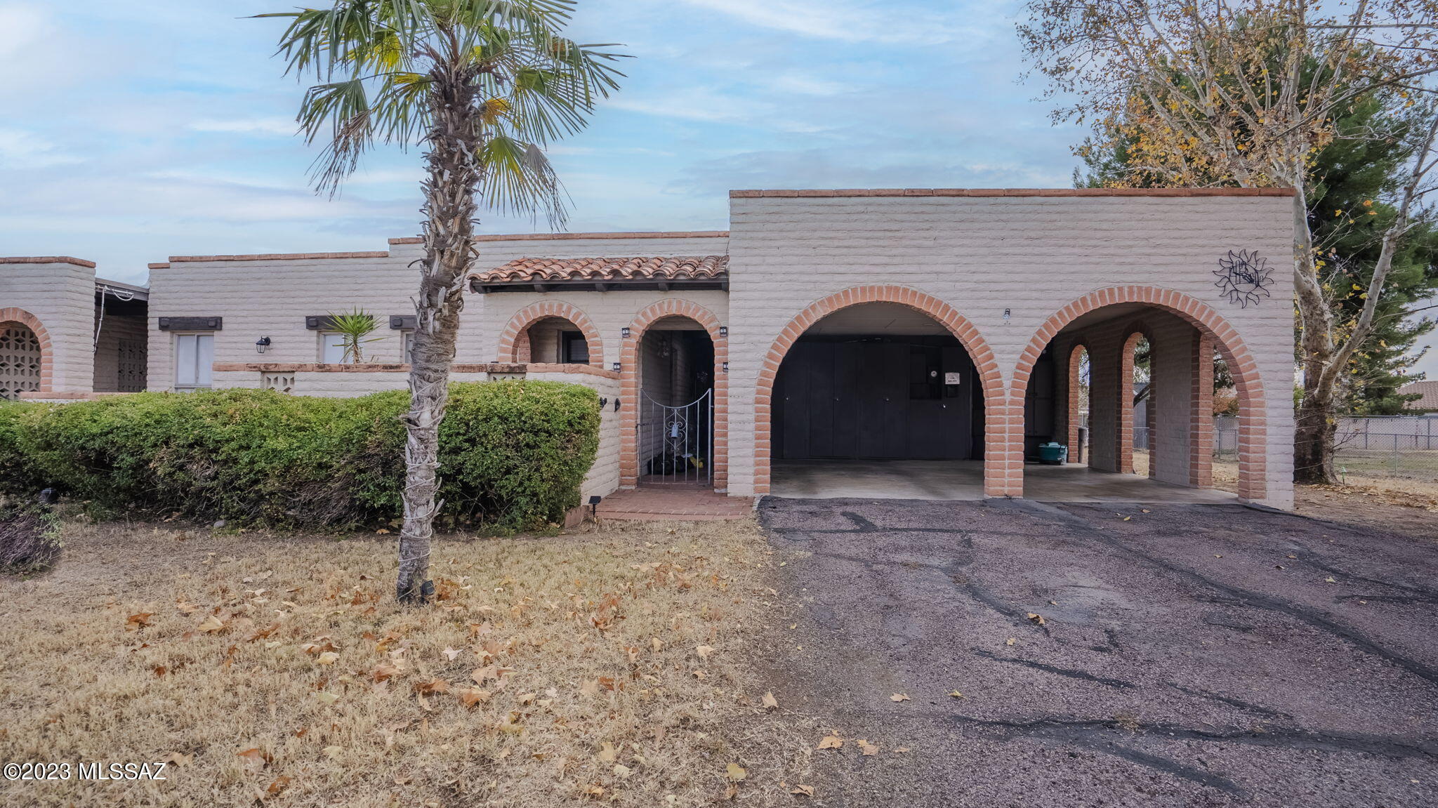 Casas De Pueblo - Residential