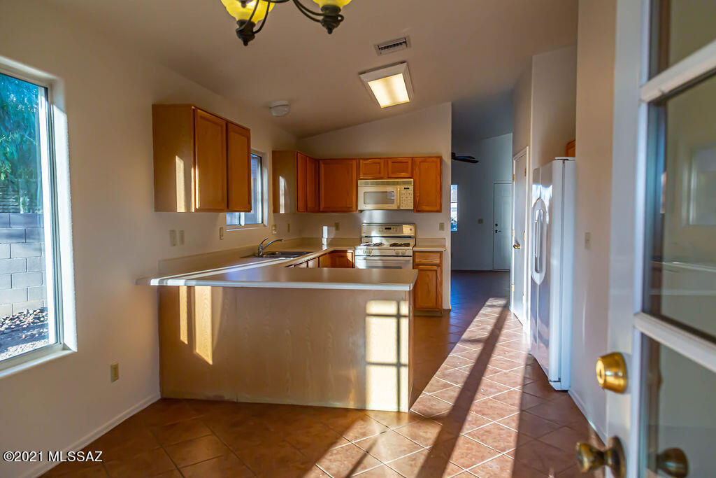 Hacienda Del Oro (1-879) - Residential