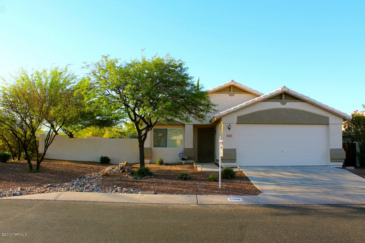 THIS PROPERTY WILL ONLY BE AVAILABLE FOR A MONTH TO MONTH FROM APRIL -AUGUST 2019.


In the HEART of Oro Valley! 4br/2ba on a corner lot with large(6,950 sq ft) fully landscaped backyard. Close to the highly coveted Wilson K-8 & Ironwood Ridge plus shopping, local library and walking trails! Call office to view!
TENANT OCCUPIED THRU 03/31/19.