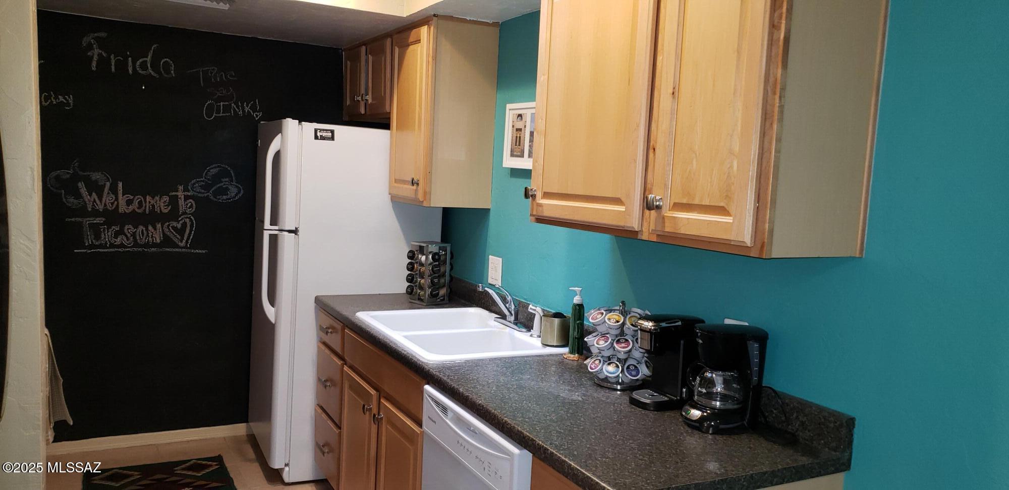 Sierra Madre Condos - Residential