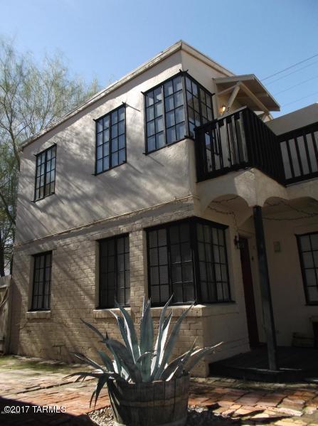 Located minutes to downtown Tucson!
Charming upstairs studio with kitchen and bath. Located on a property with 4 other units. Shared yard so owner will not allow any pet dogs. All utilities included!

Unit number for US post office is #5.

*tenant occupied until 09/06/2020.*
