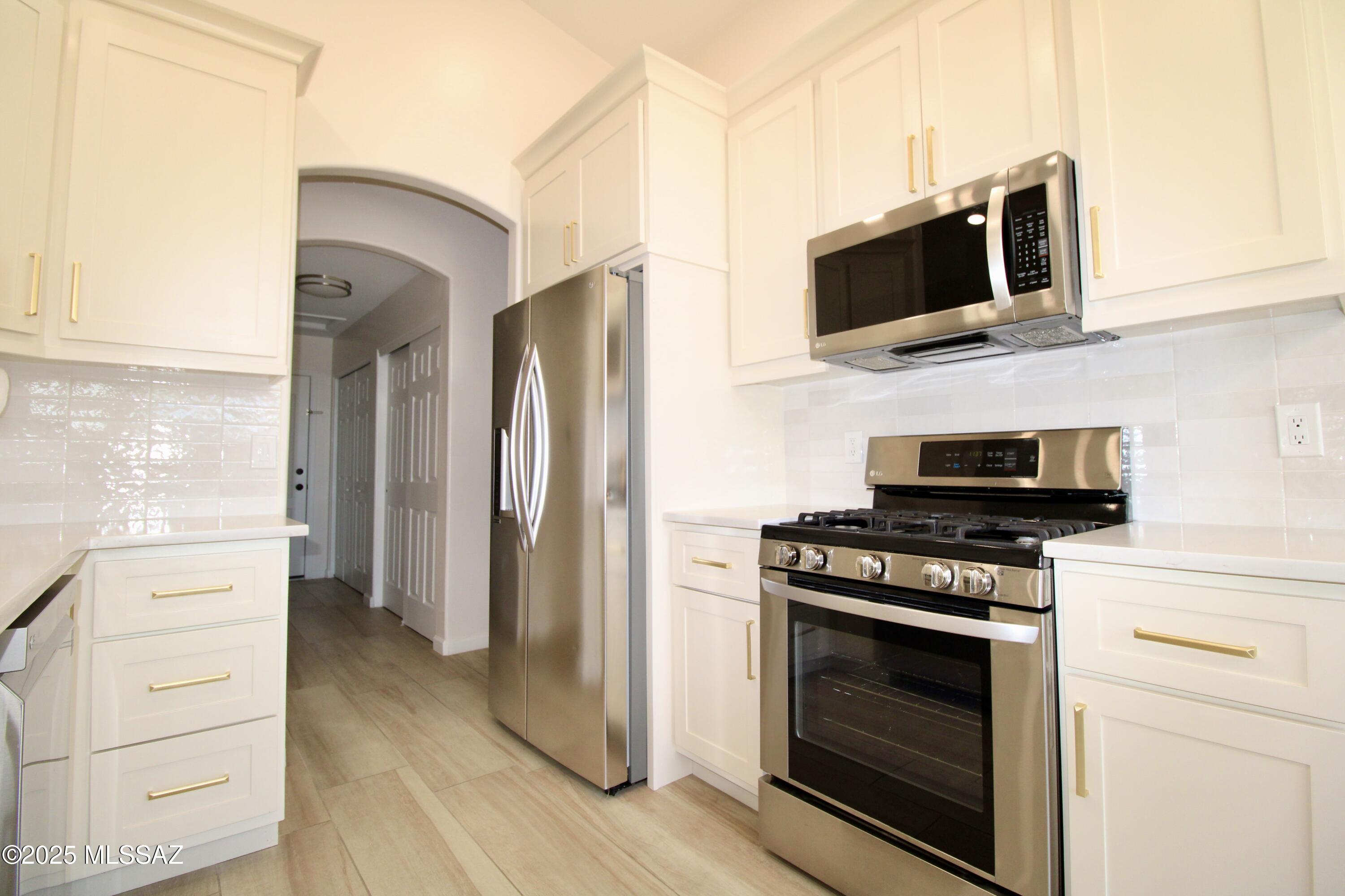 Tres Pueblos - Residential Lease