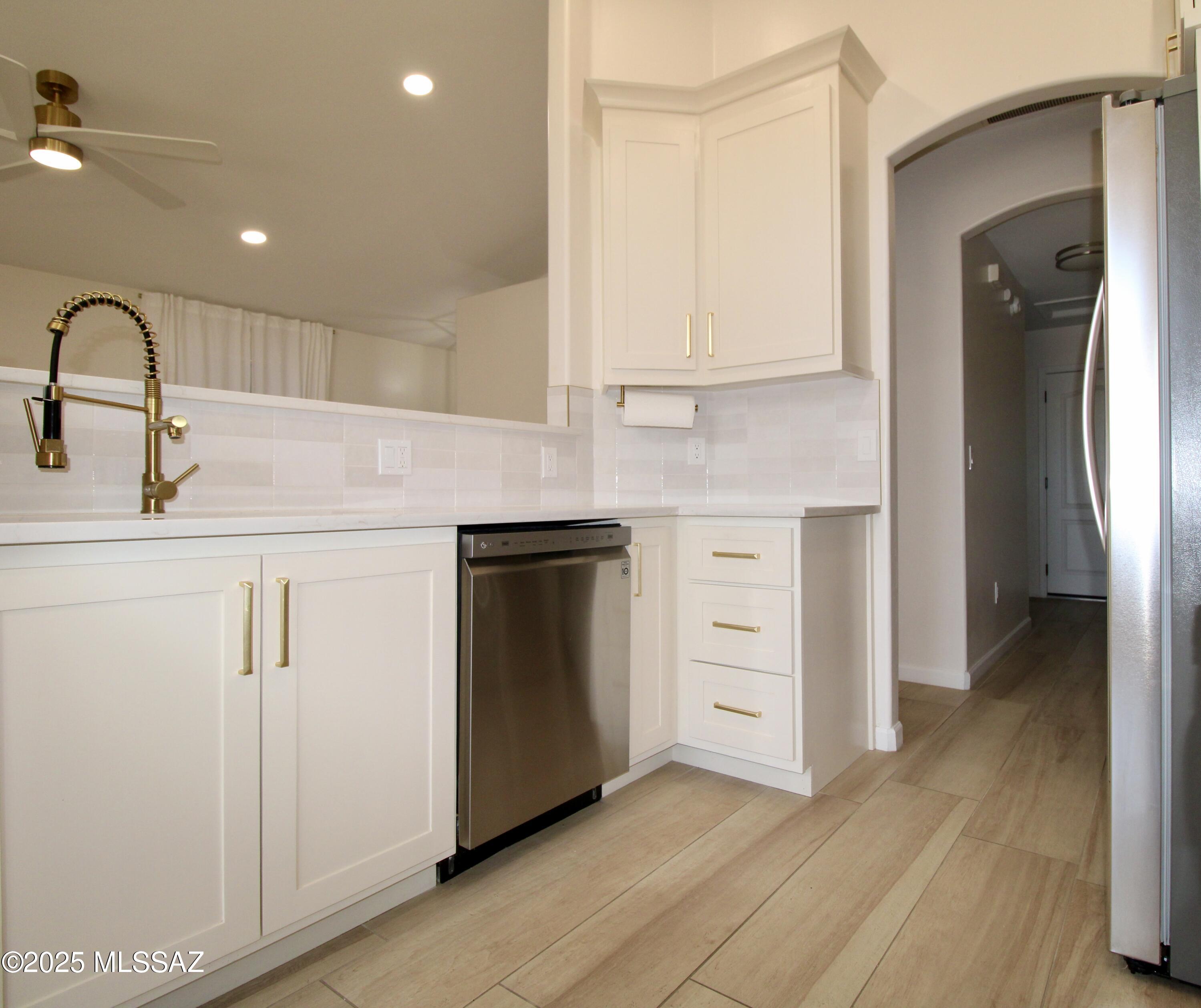 Tres Pueblos - Residential Lease