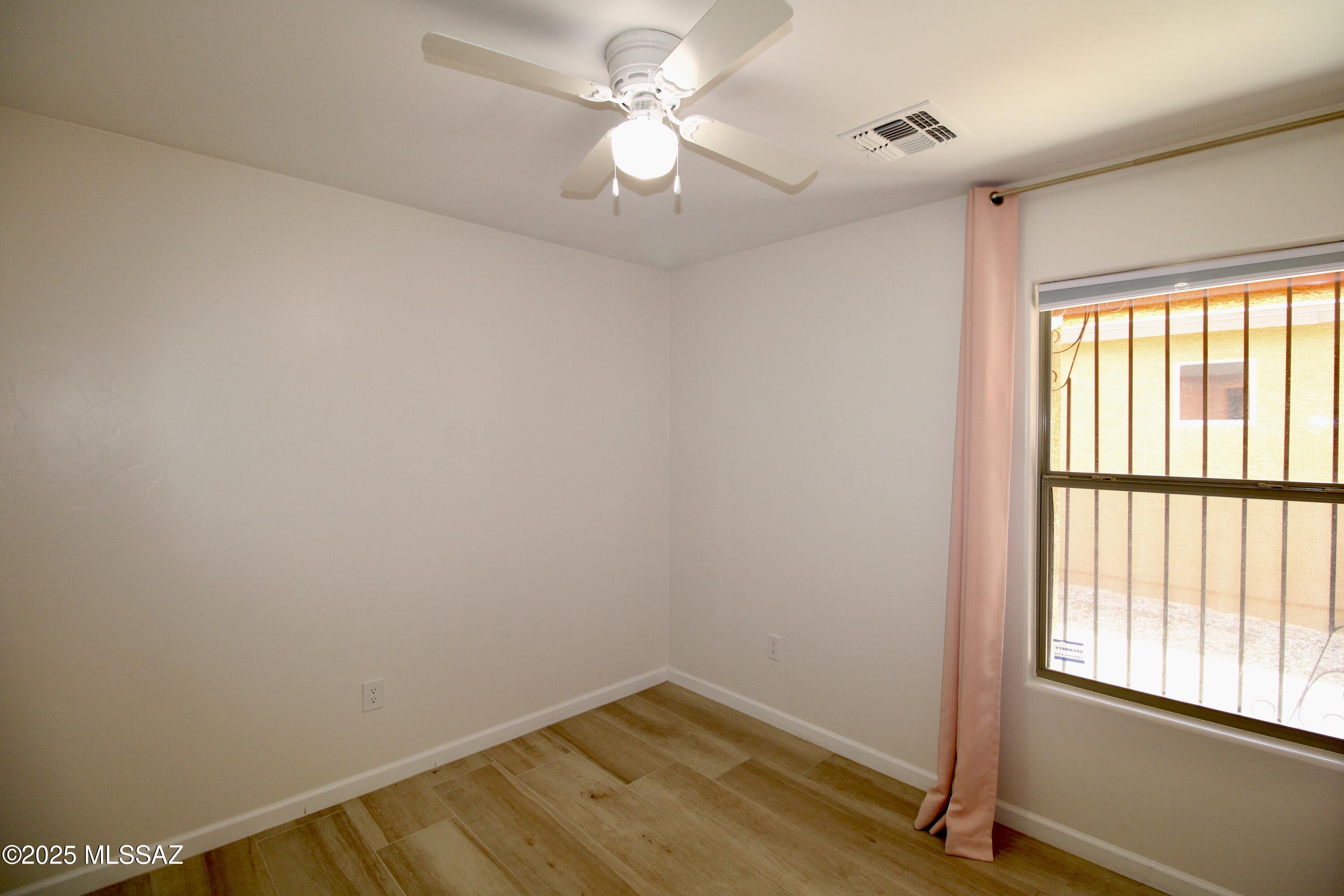 Tres Pueblos - Residential Lease