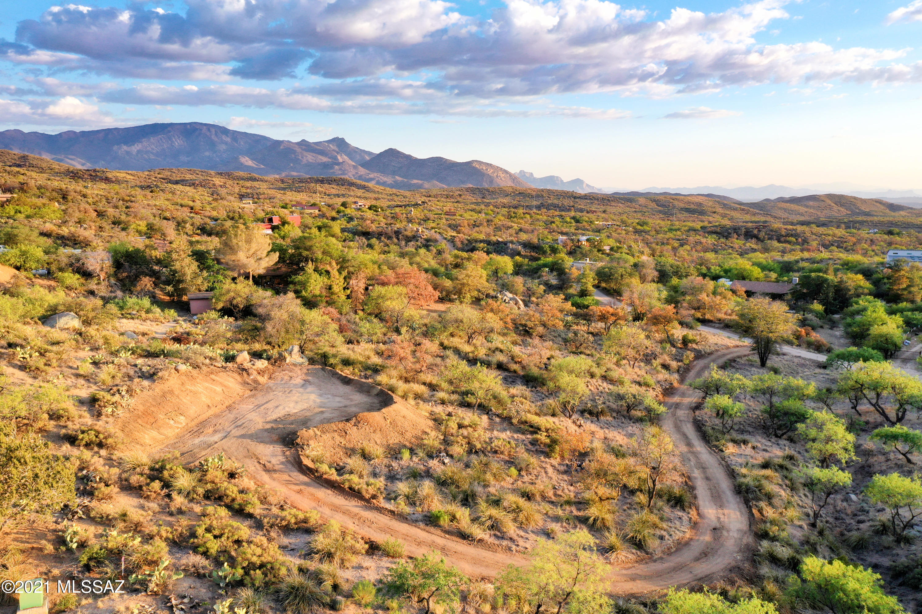Beautiful corner lot right off paved road.  Amazing views to choose from to build your dream home.  Come see what Oracle has to offer.  
More Photos coming soon.
