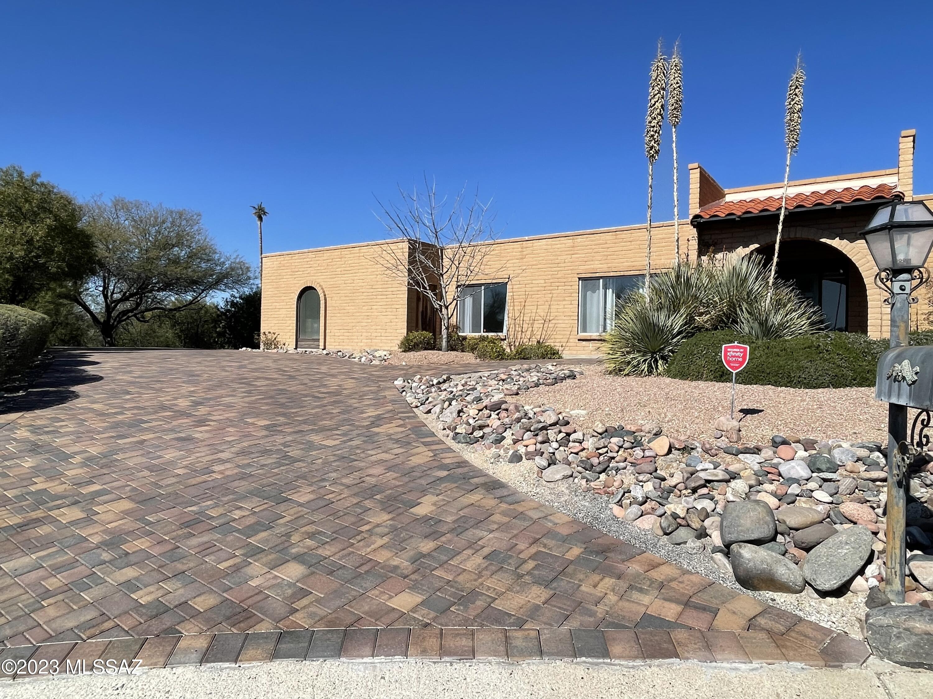 Sabino Vista NO. 3 (1-28) - Residential Lease