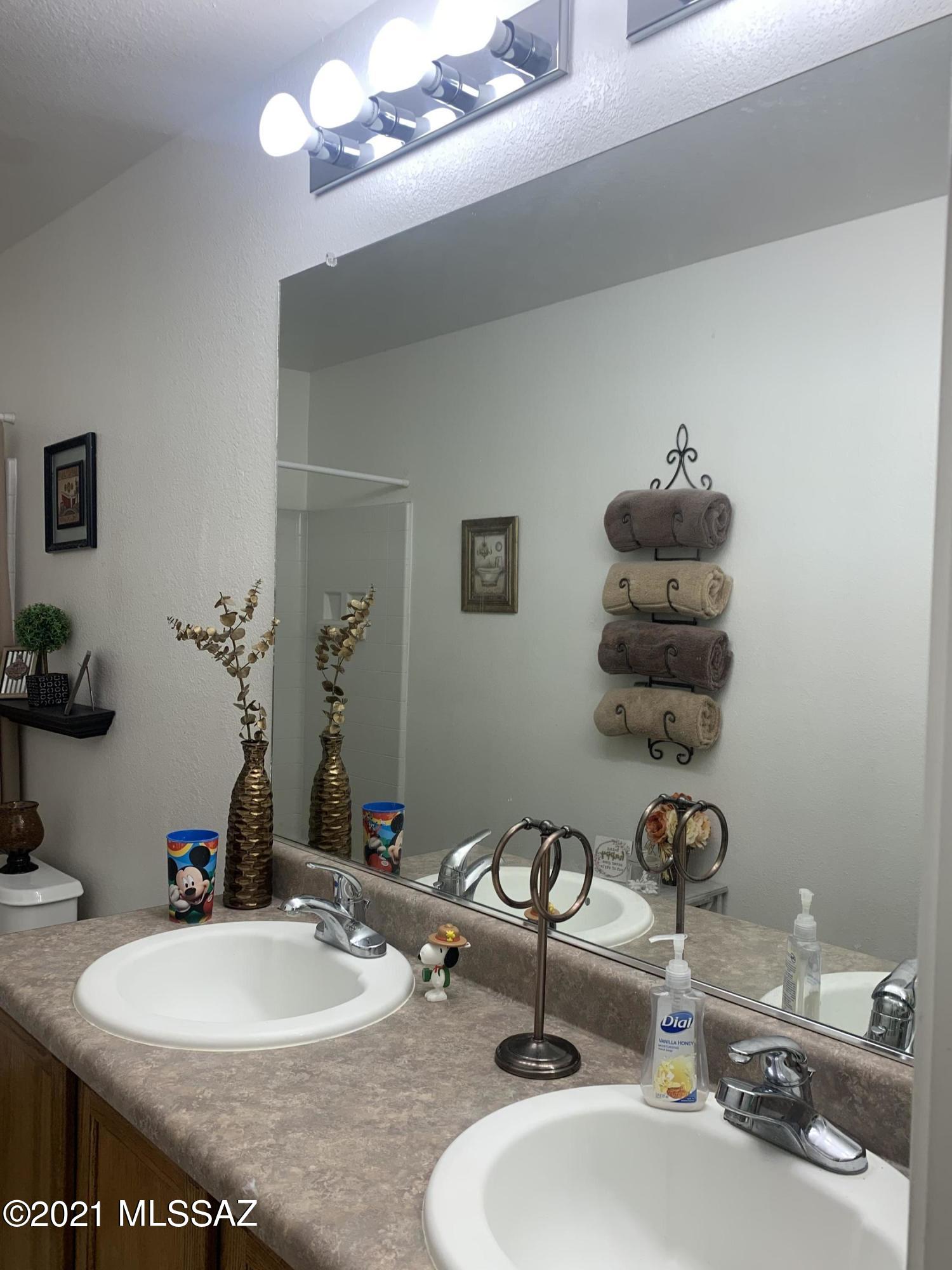 Tierra Vista Phase I (99-285,299-309,372-383) - Residential
