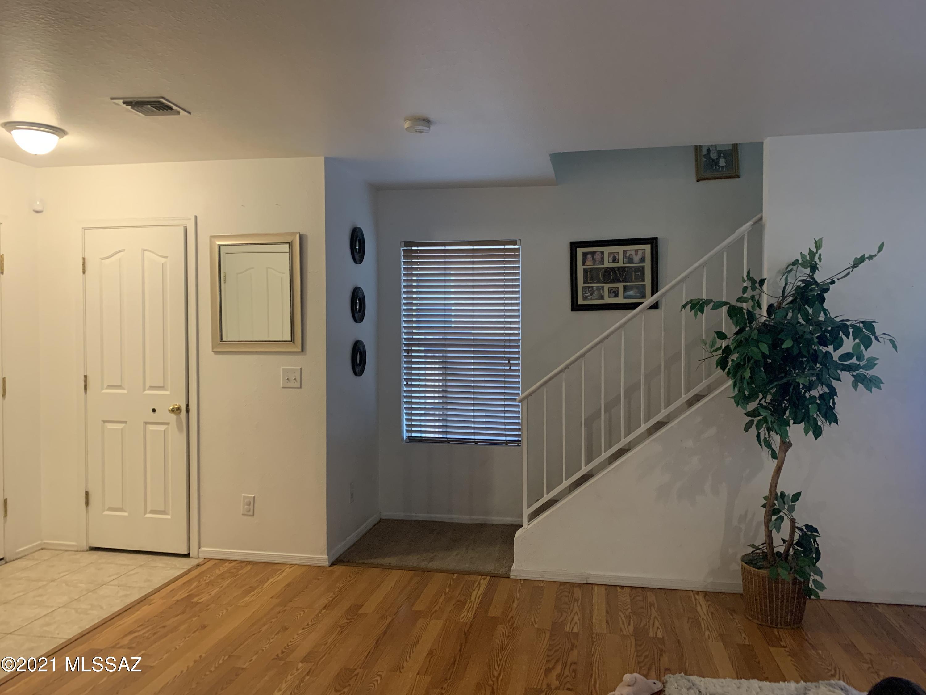 Tierra Vista Phase I (99-285,299-309,372-383) - Residential