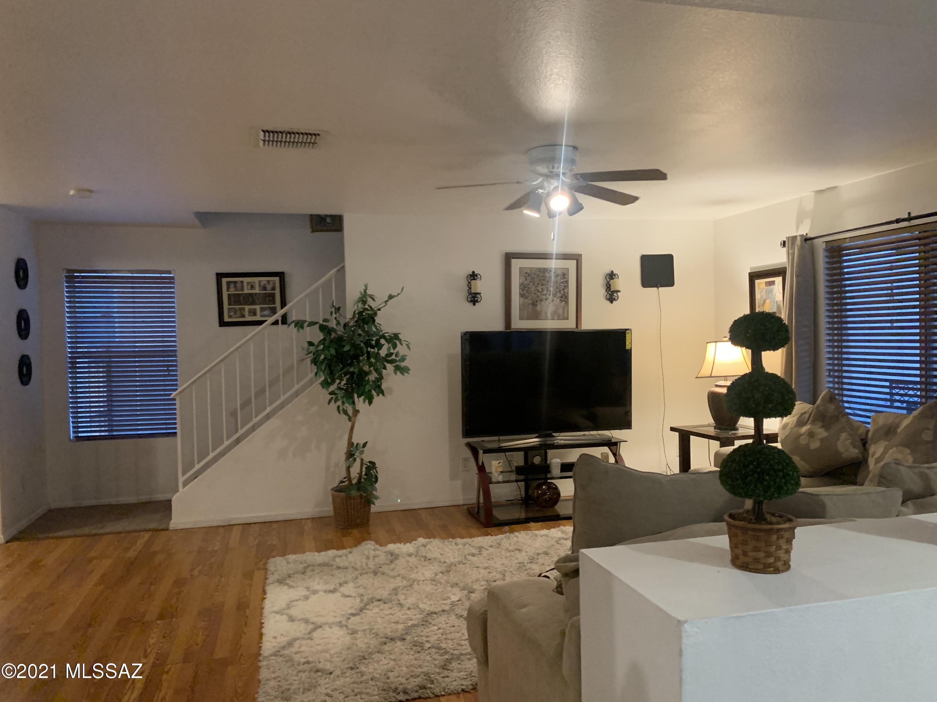 Tierra Vista Phase I (99-285,299-309,372-383) - Residential